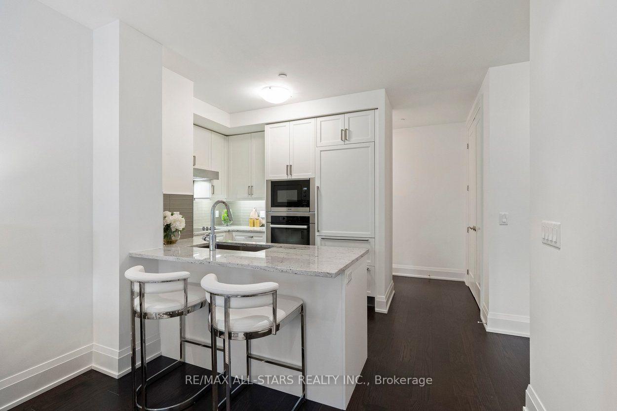 Photo 6 of Unit 219, 20 Fred Varley Drive, Markham, Unionville — HOMEH