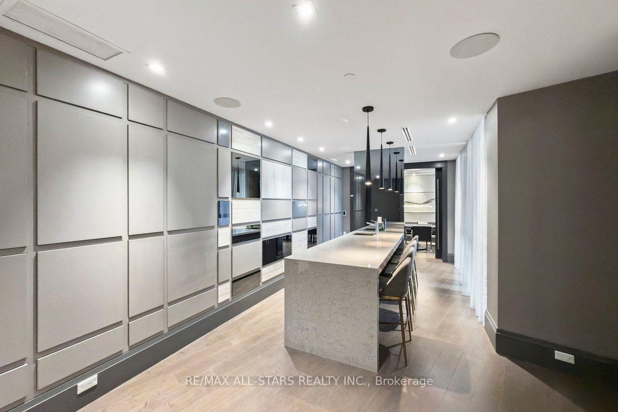 Photo 37 of Unit 219, 20 Fred Varley Drive, Markham, Unionville — HOMEH