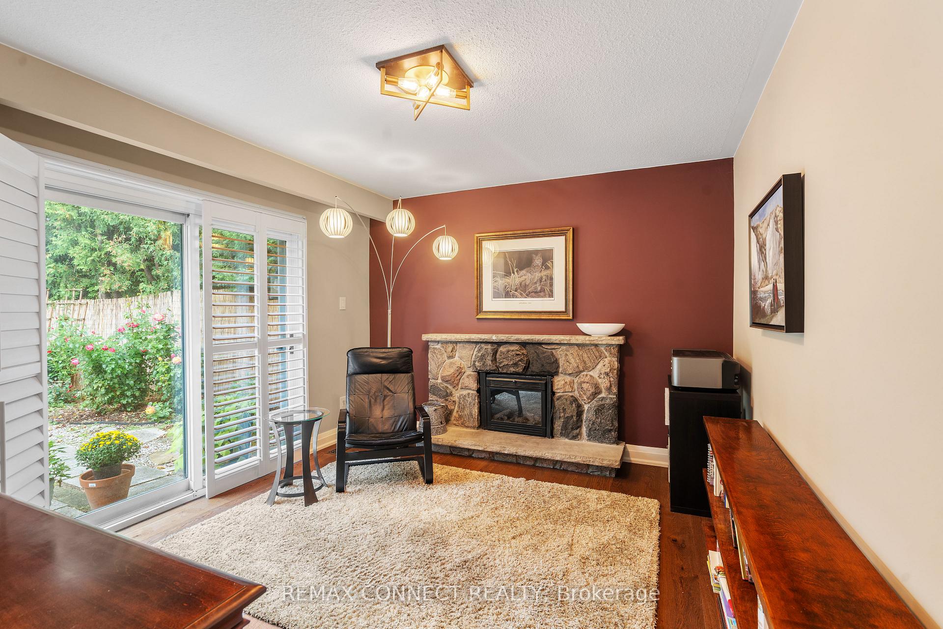 Photo 17 of 26 Averdon Crescent, North York, Parkwoods-Donalda — HOMEH