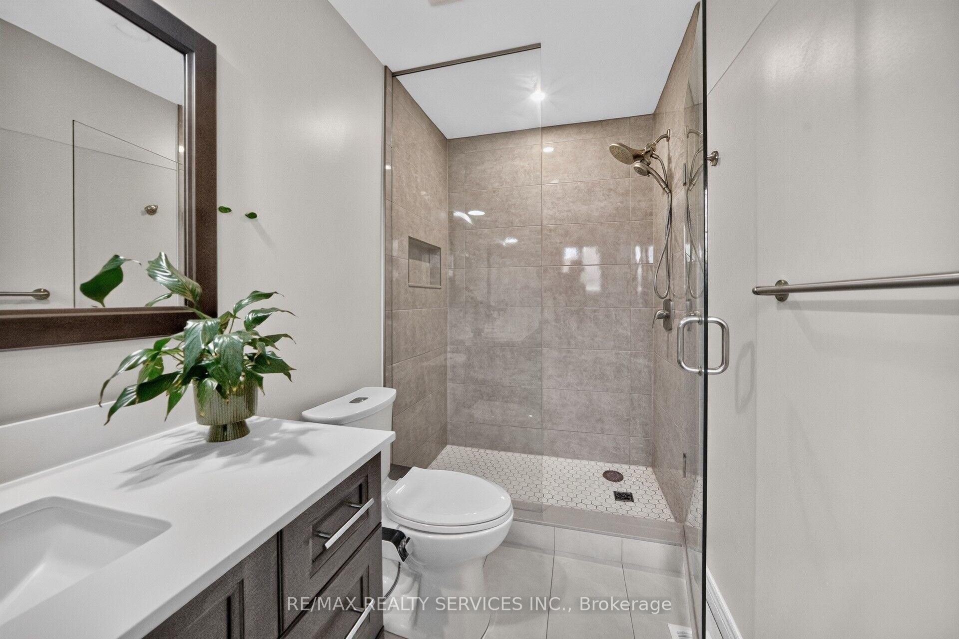 Photo 27 of 26 Peachleaf Crescent S, Brampton, Fletcher's Meadow — HOMEH