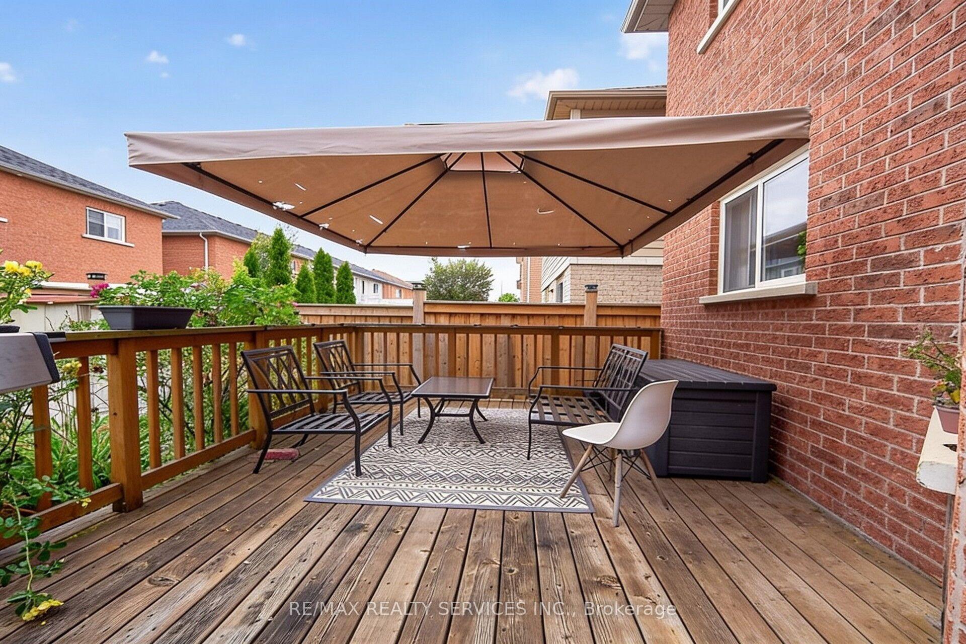 Photo 40 of 26 Peachleaf Crescent S, Brampton, Fletcher's Meadow — HOMEH