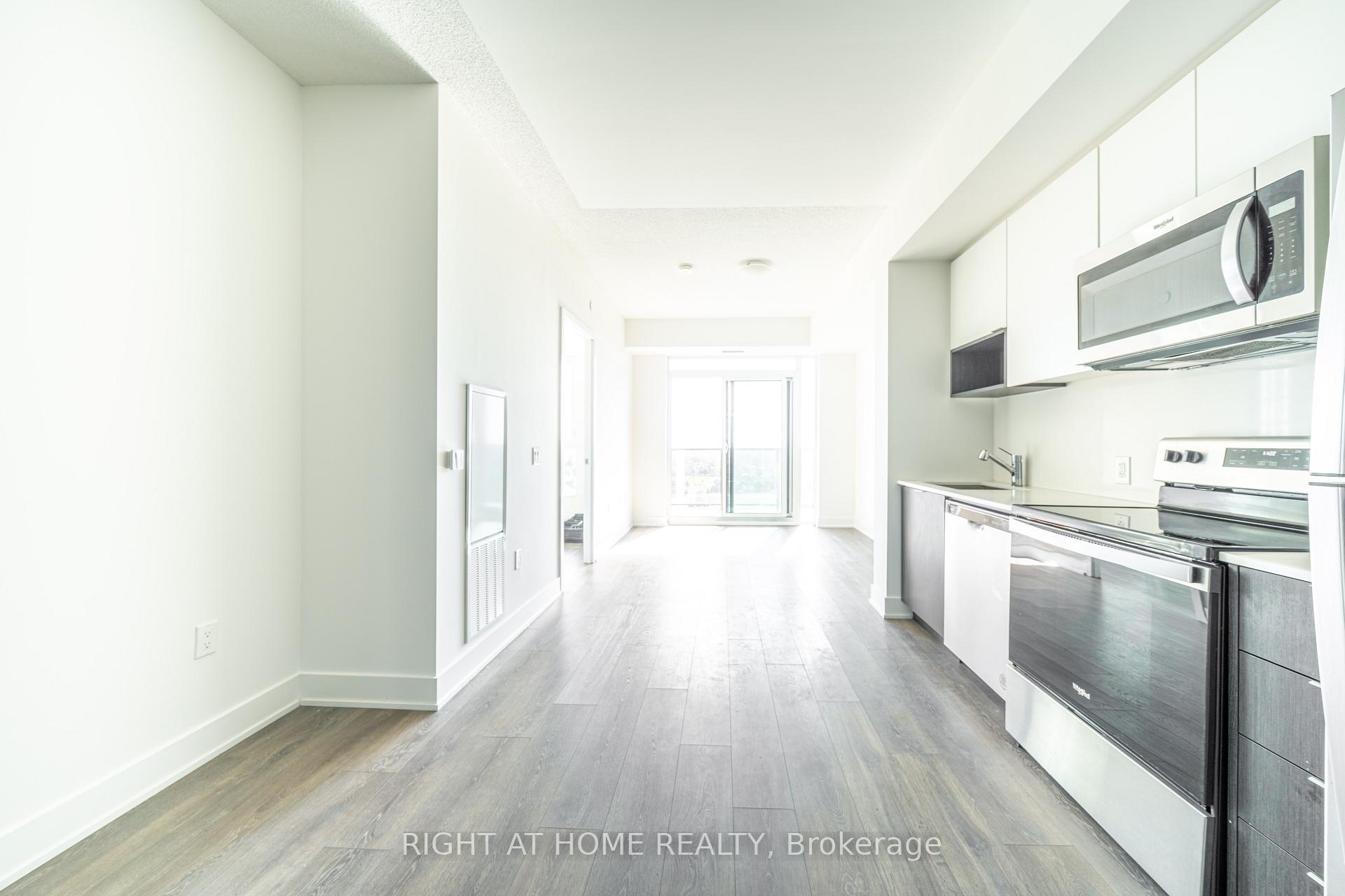 Photo 5 of Unit 1310, 204 Burnhamthorpe Road E, Mississauga, City Centre — HOMEH