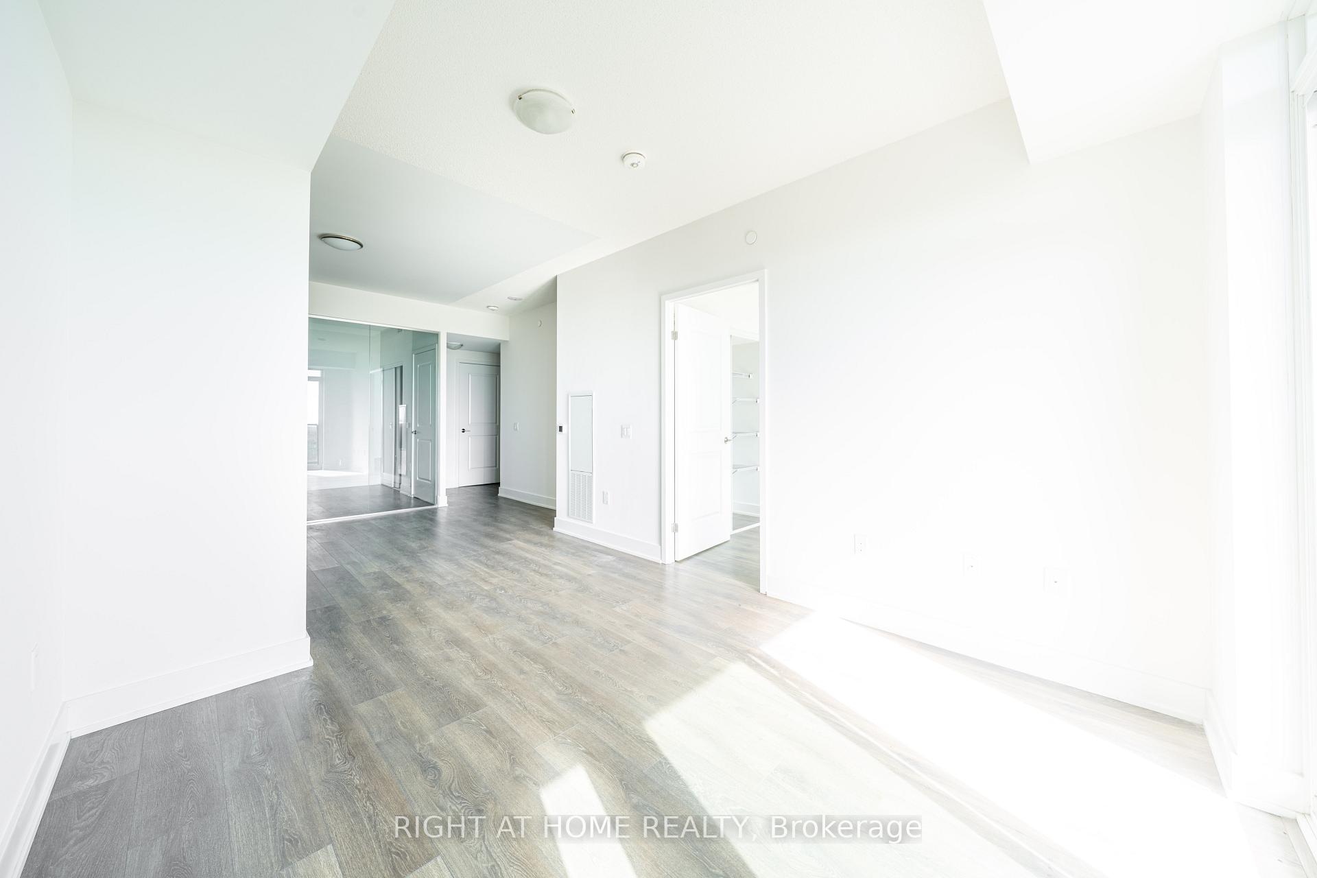Photo 14 of Unit 1310, 204 Burnhamthorpe Road E, Mississauga, City Centre — HOMEH