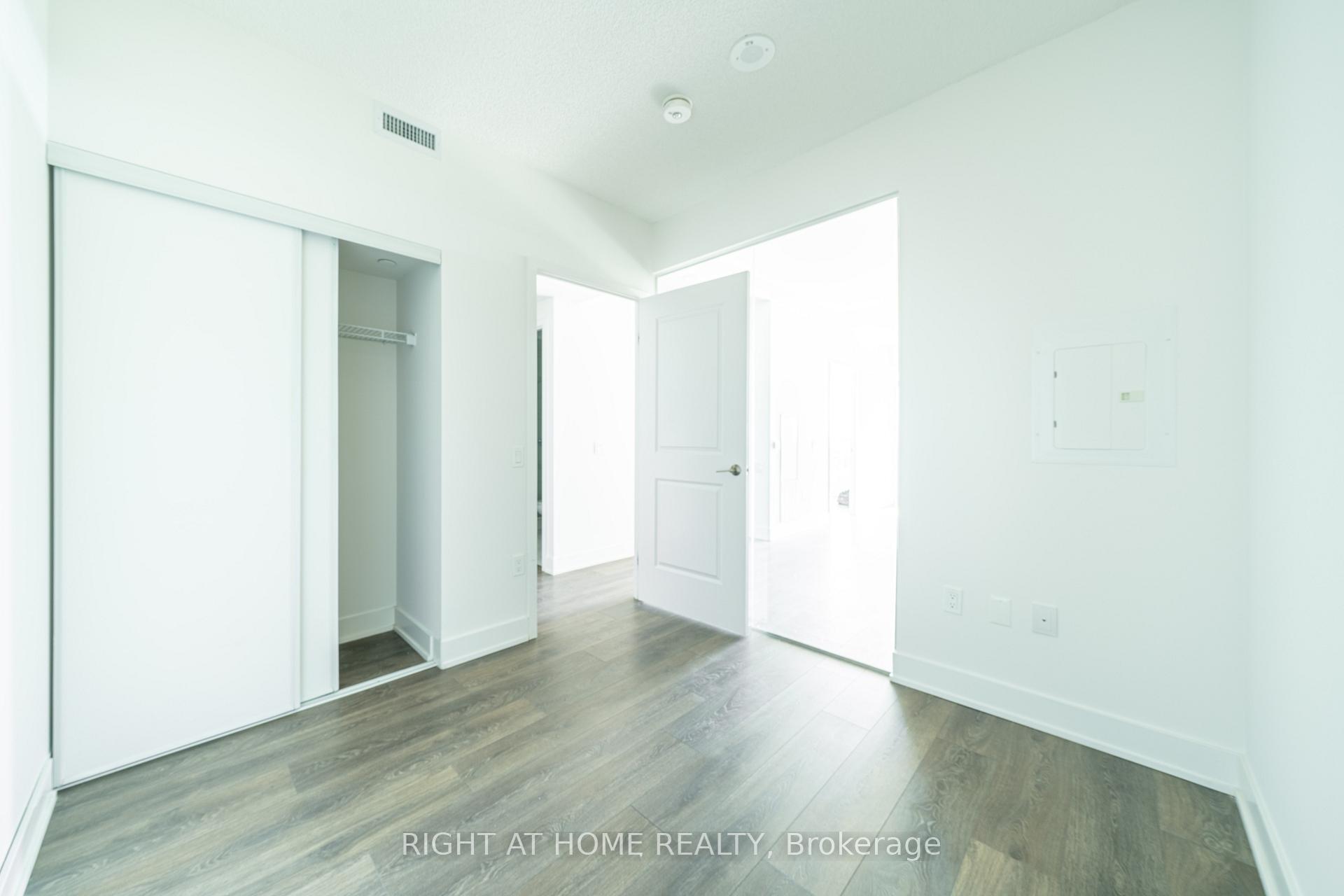 Photo 32 of Unit 1310, 204 Burnhamthorpe Road E, Mississauga, City Centre — HOMEH