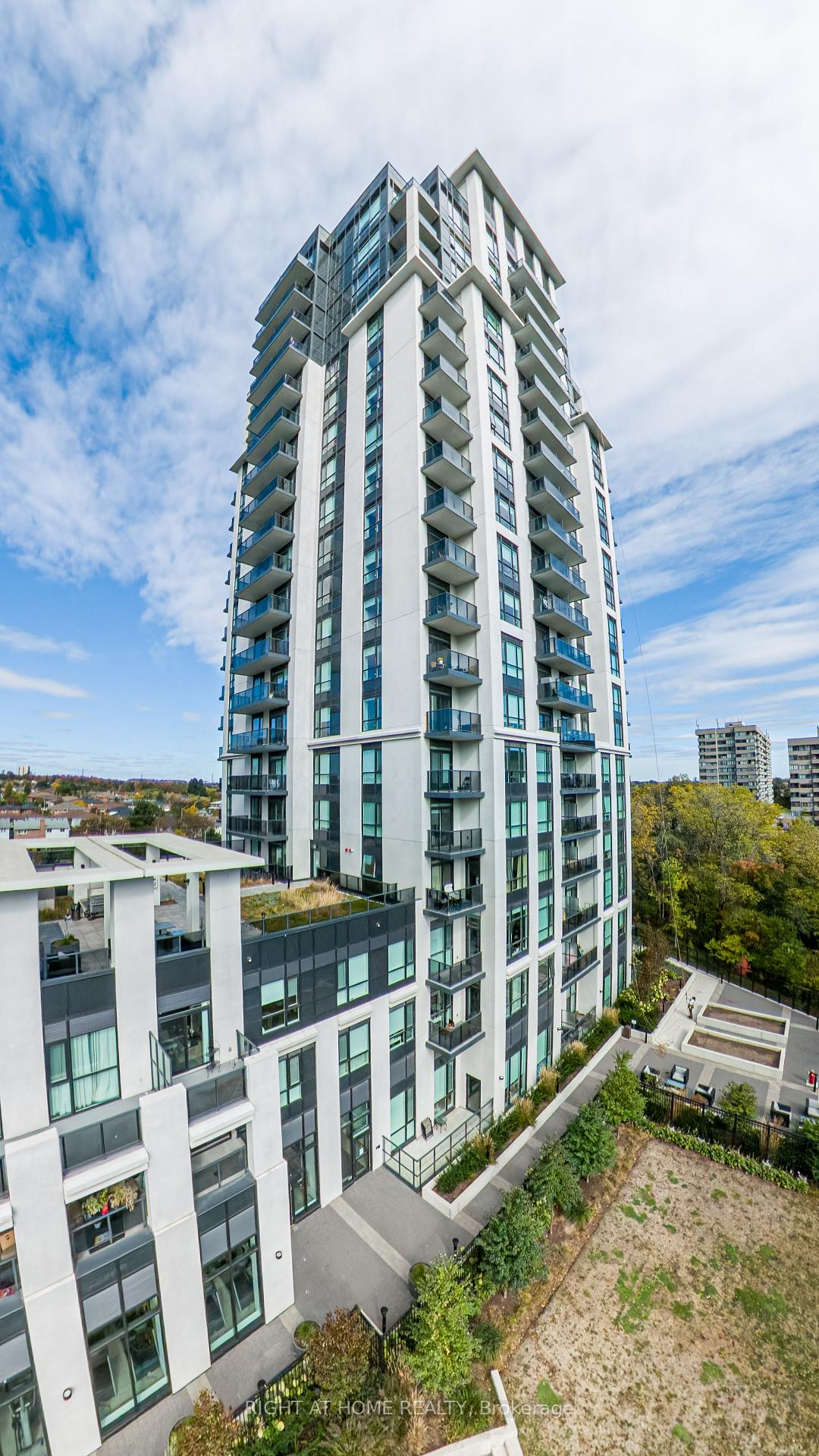 Photo 51 of Unit 1310, 204 Burnhamthorpe Road E, Mississauga, City Centre — HOMEH