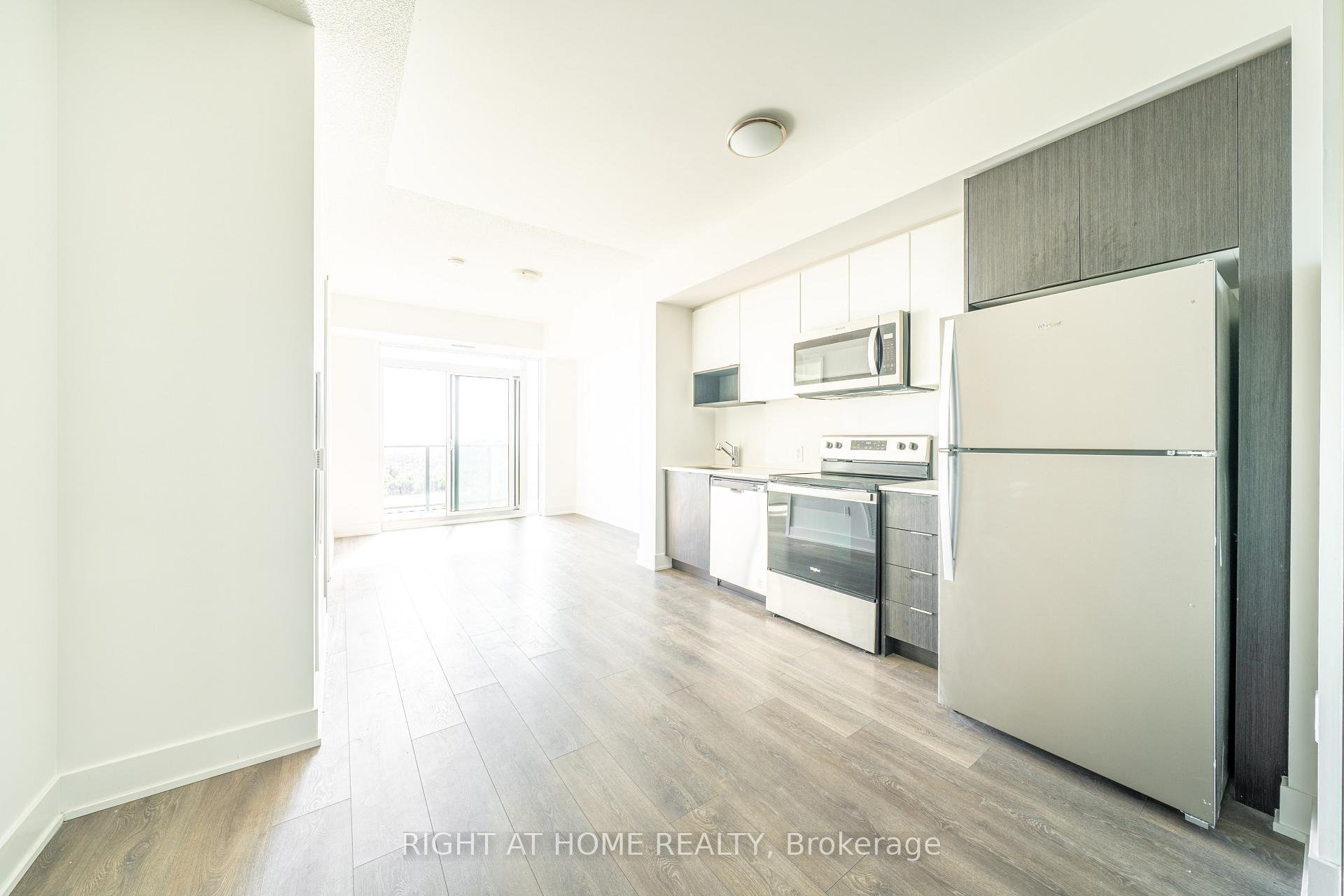 Photo 4 of Unit 1310, 204 Burnhamthorpe Road E, Mississauga, City Centre — HOMEH
