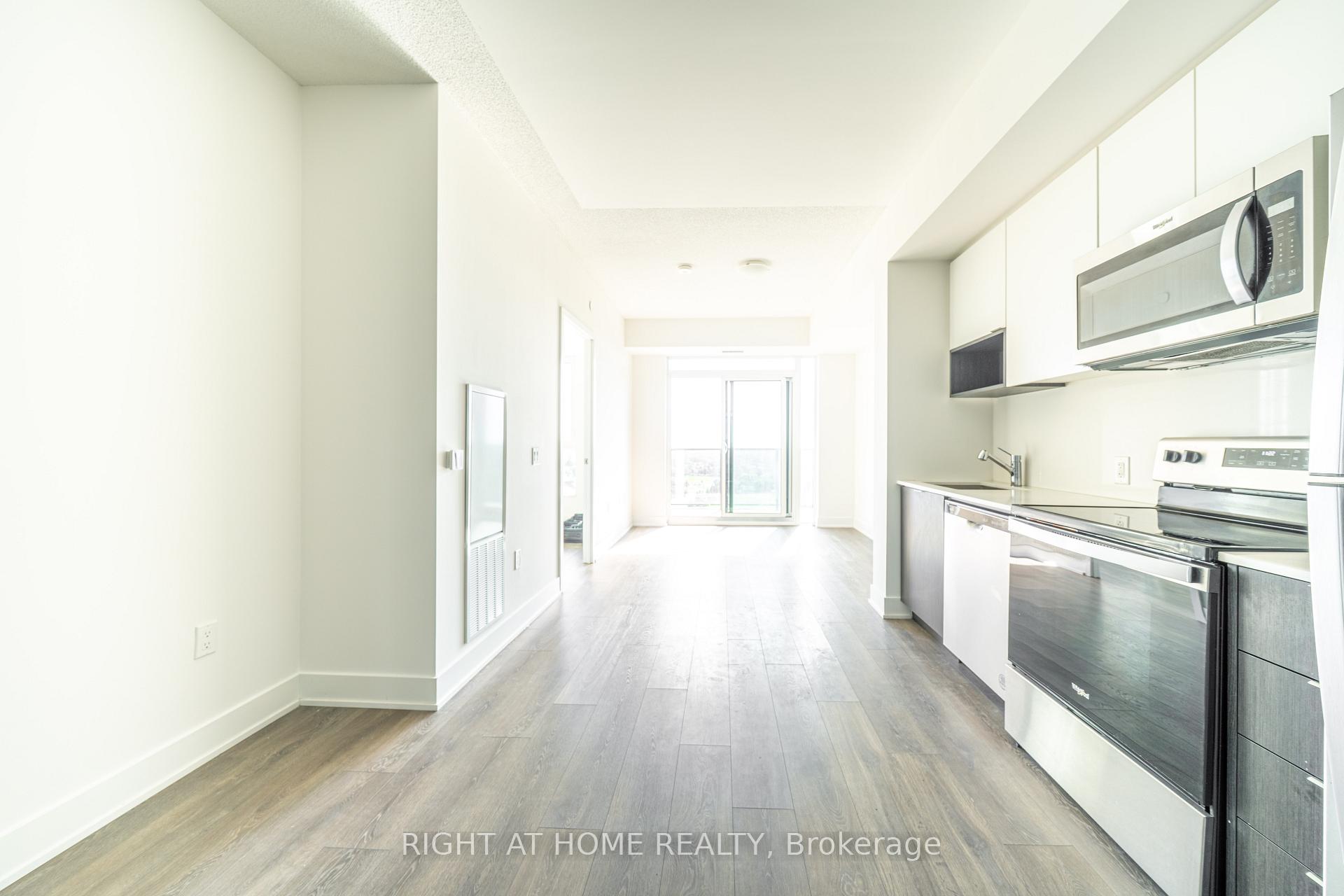 Photo 6 of Unit 1310, 204 Burnhamthorpe Road E, Mississauga, City Centre — HOMEH