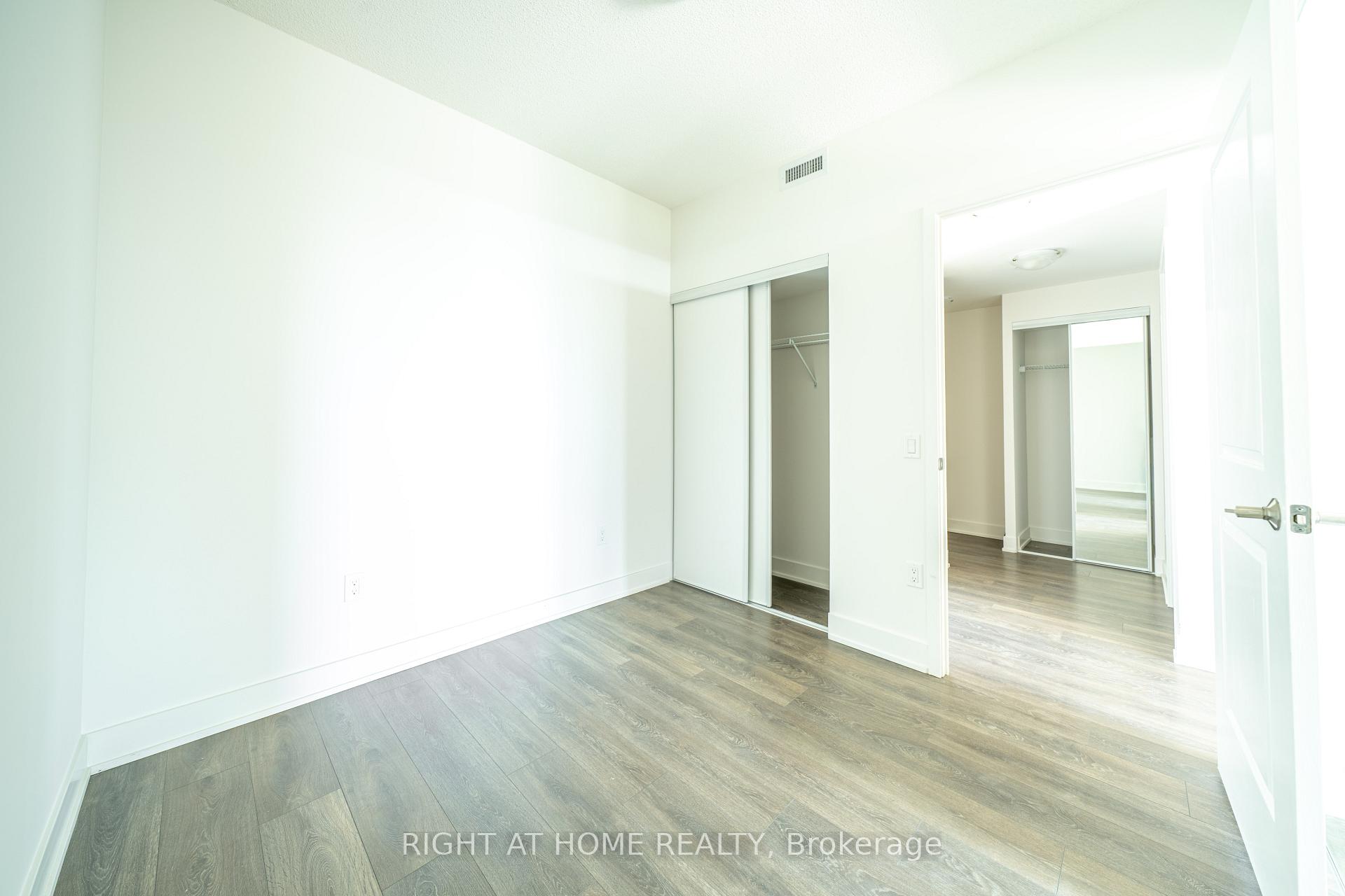 Photo 33 of Unit 1310, 204 Burnhamthorpe Road E, Mississauga, City Centre — HOMEH