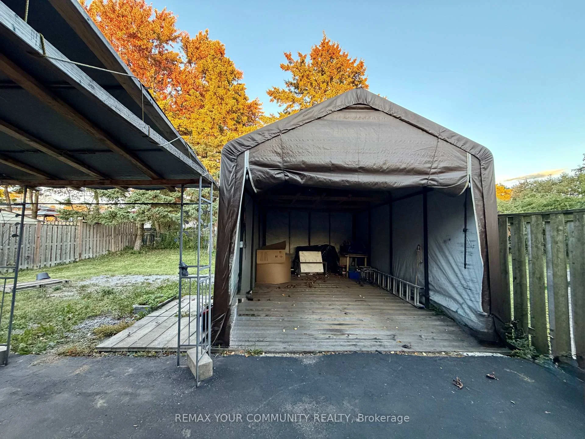 Photo 3 of 15 Hutcherson Square, Scarborough, Malvern — HOMEH