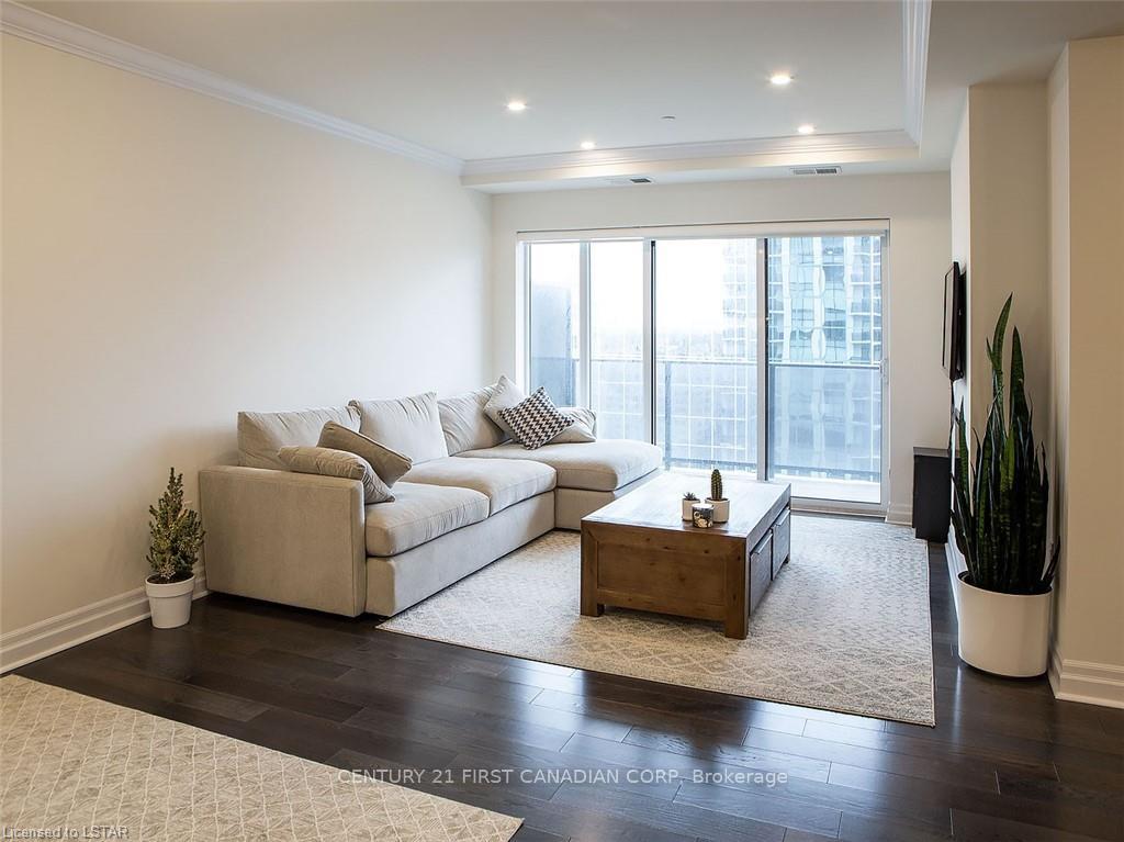 Photo 4 of Unit 1406, 505 Talbot Street, London, East F — HOMEH