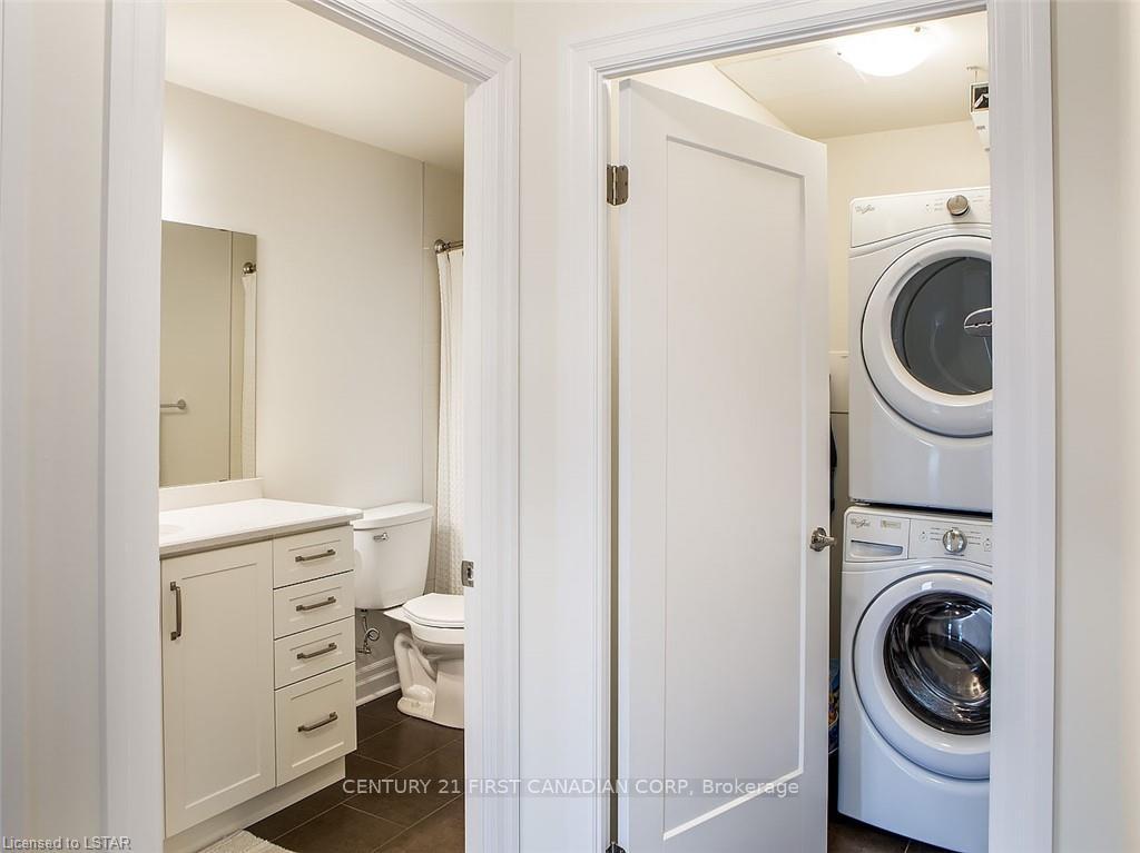 Photo 6 of Unit 1406, 505 Talbot Street, London, East F — HOMEH