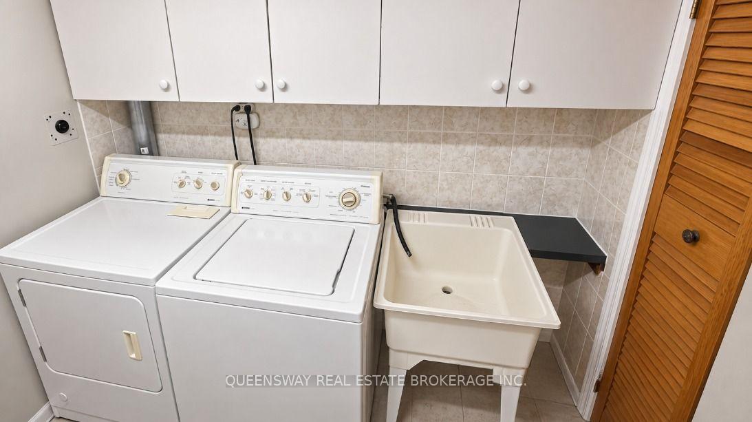 Photo 13 of 147 Bonham Boulevard, Mississauga, Streetsville — HOMEH