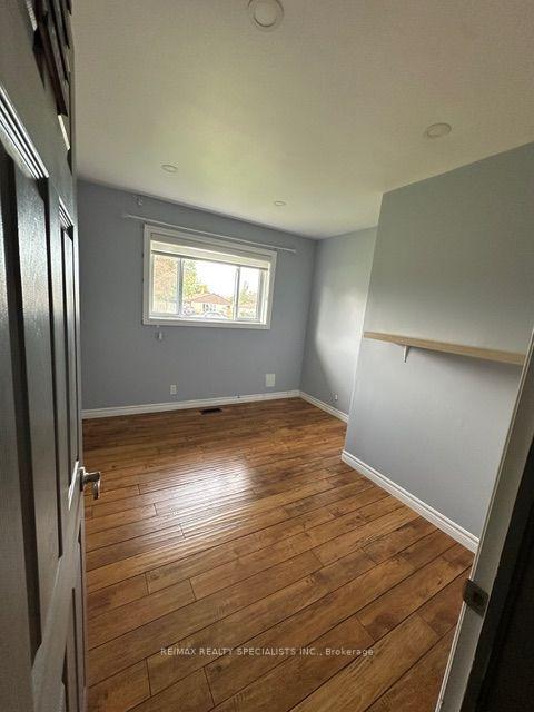 Photo 10 of Unit UPPER, 189 Little Avenue, Barrie, Allandale Heights — HOMEH