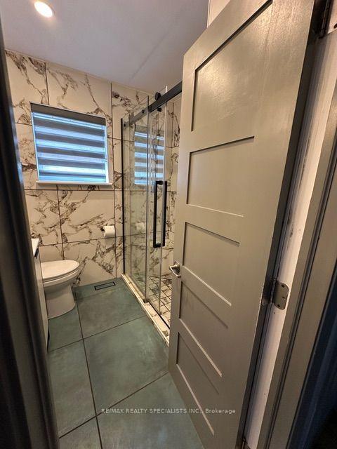 Photo 13 of Unit UPPER, 189 Little Avenue, Barrie, Allandale Heights — HOMEH