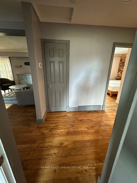 Photo 14 of Unit UPPER, 189 Little Avenue, Barrie, Allandale Heights — HOMEH