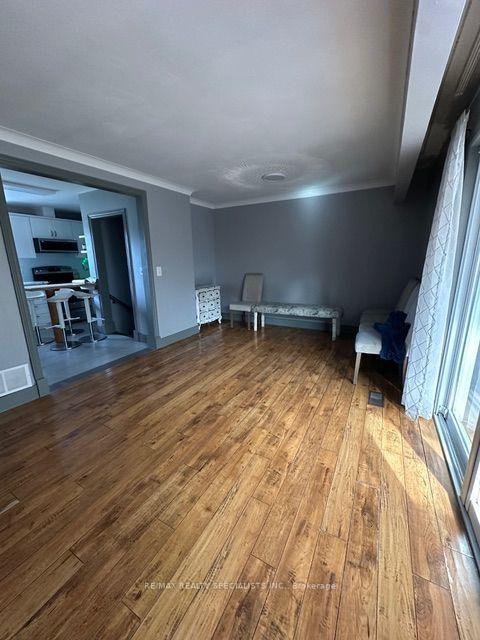 Photo 15 of Unit UPPER, 189 Little Avenue, Barrie, Allandale Heights — HOMEH