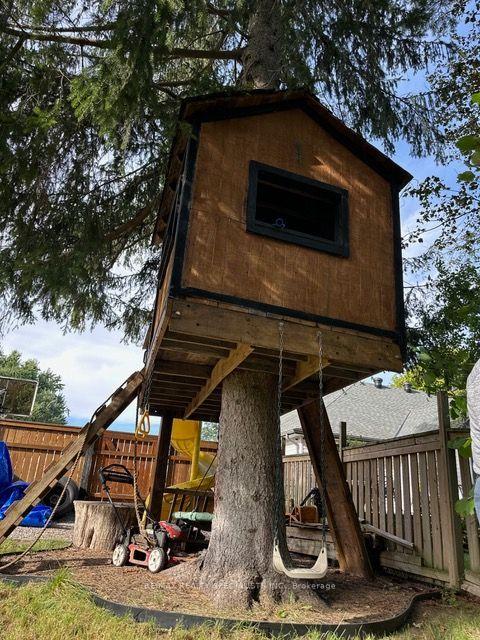 Photo 20 of Unit UPPER, 189 Little Avenue, Barrie, Allandale Heights — HOMEH