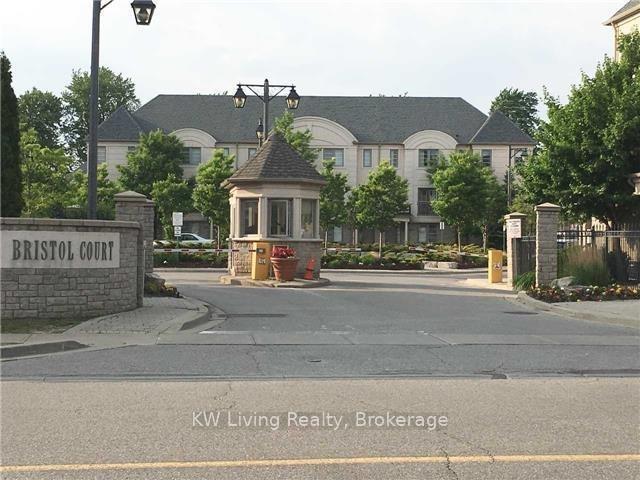 Photo of Unit TH76, 9133 Bayview Avenue