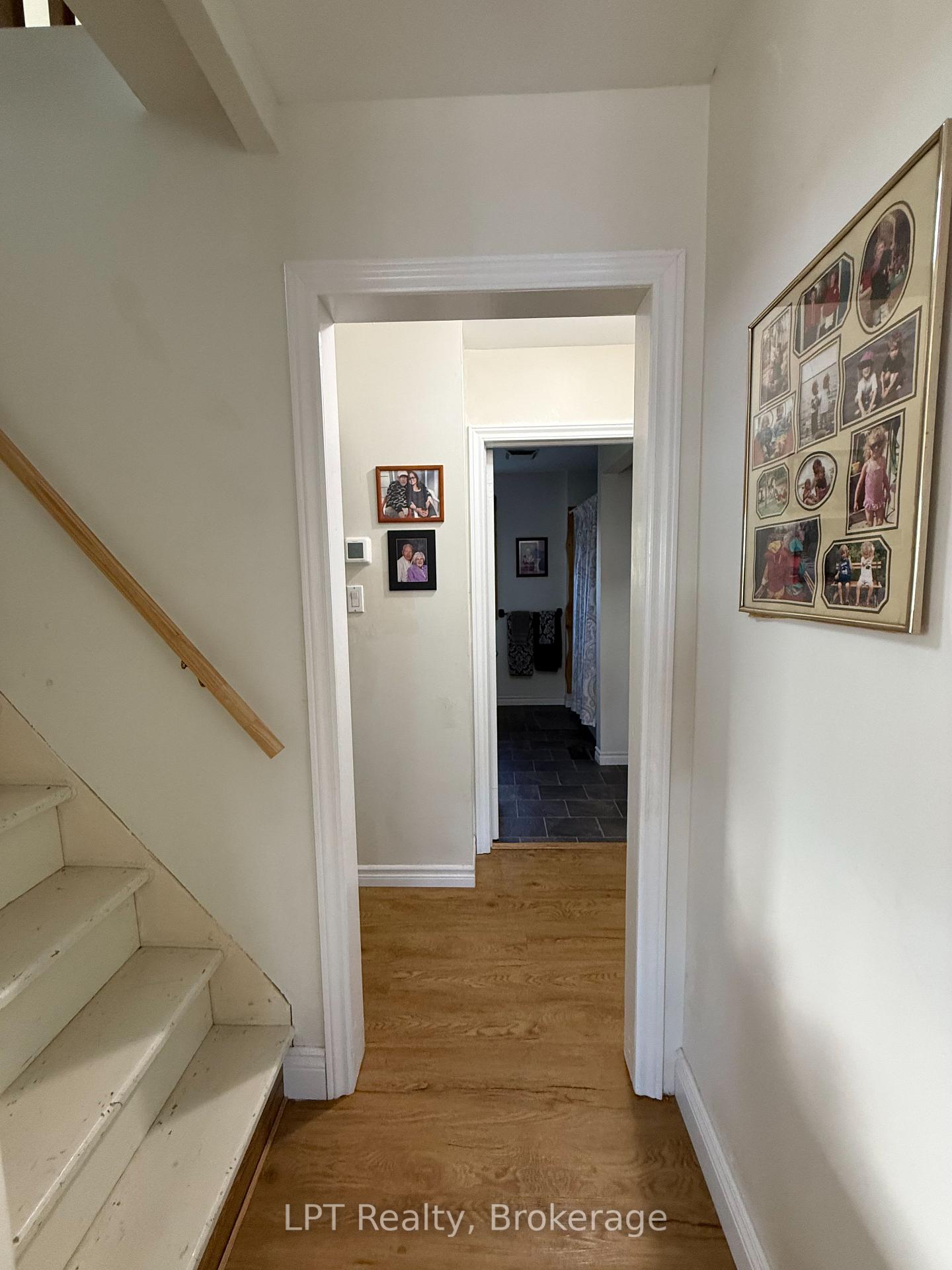 Photo 8 of 22 Third Street N, Prince Edward County, Hallowell Ward — HOMEH