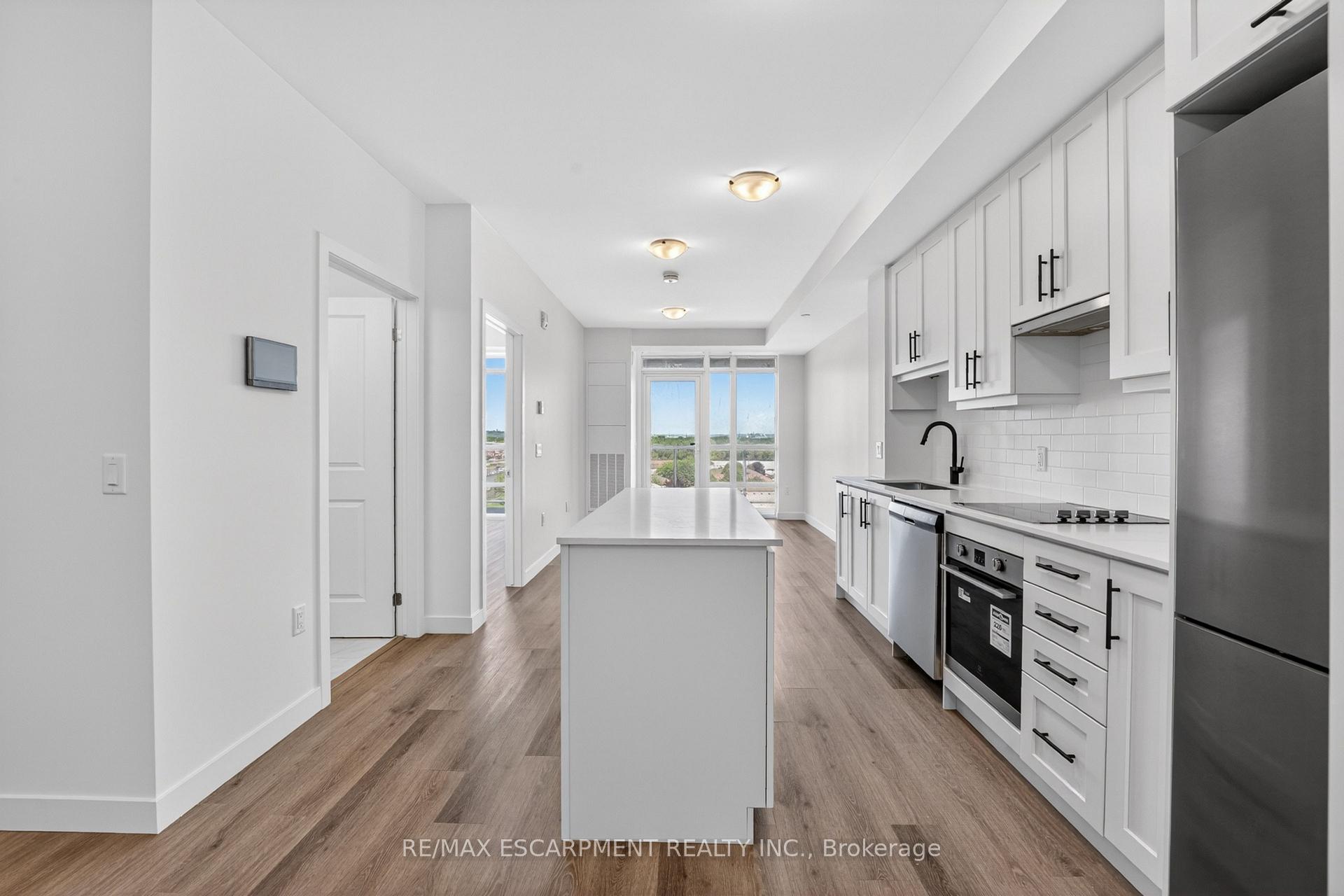 Photo 5 of Unit 703, 461 Green Road, Hamilton, Stoney Creek — HOMEH