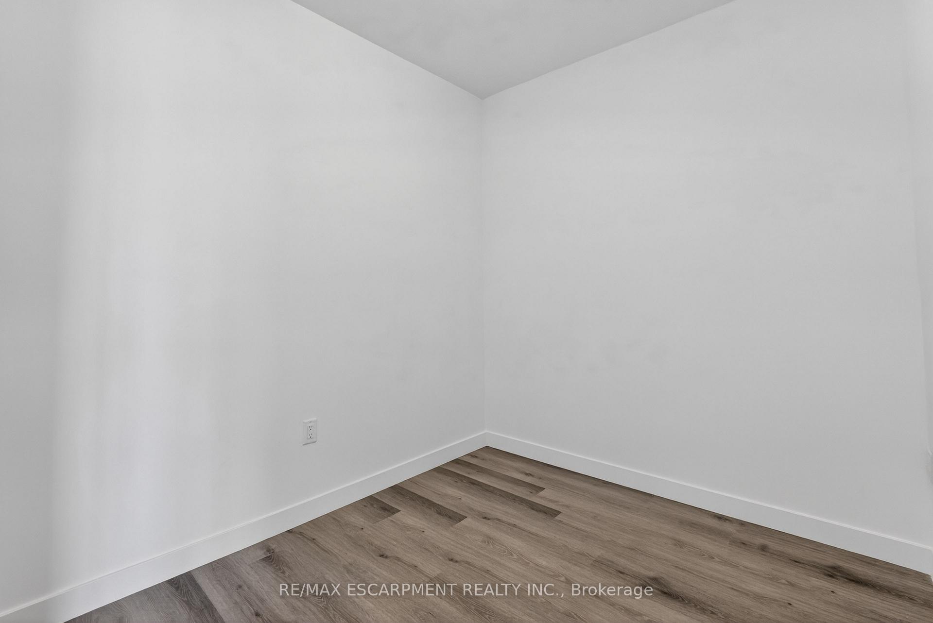 Photo 9 of Unit 703, 461 Green Road, Hamilton, Stoney Creek — HOMEH