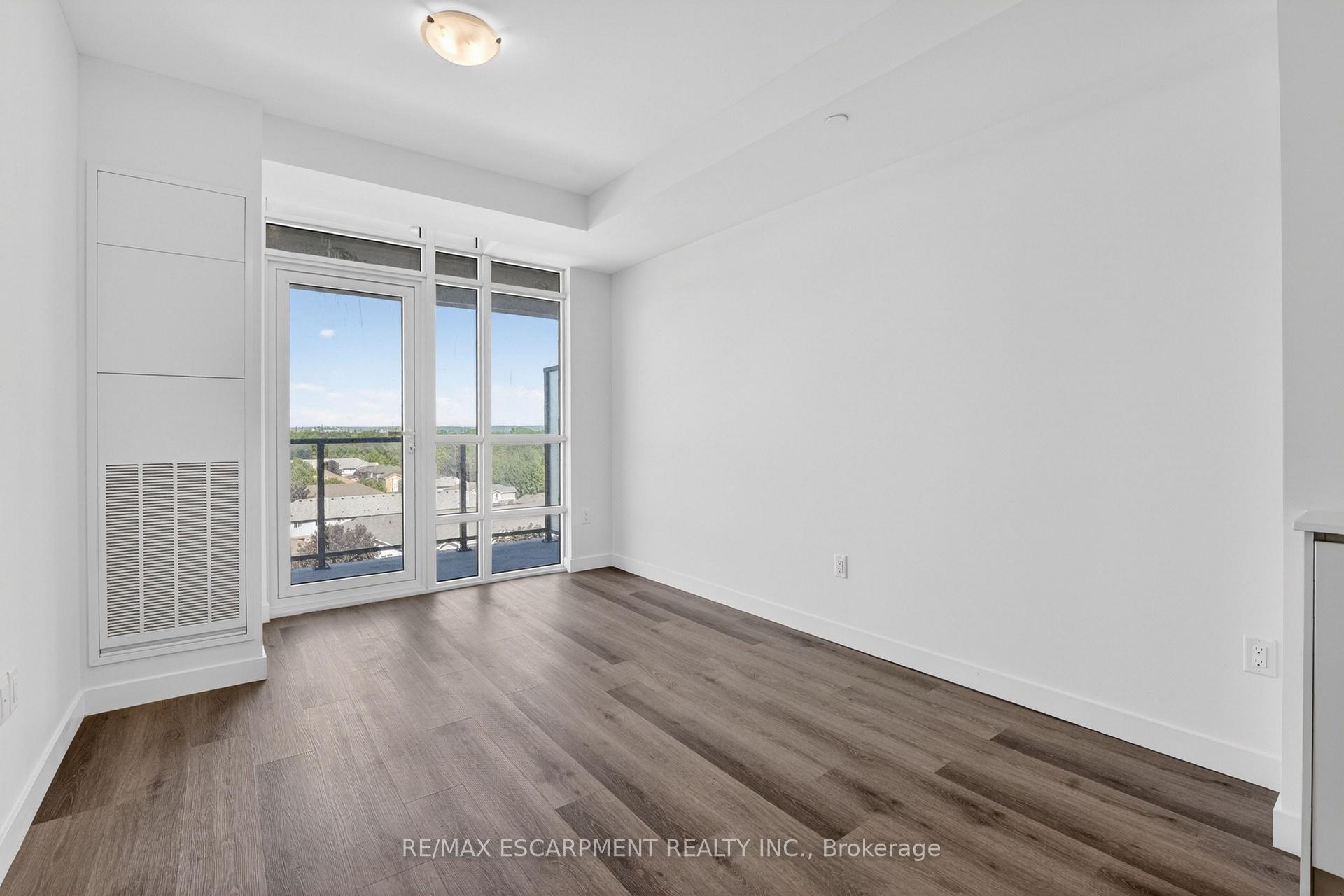 Photo 11 of Unit 703, 461 Green Road, Hamilton, Stoney Creek — HOMEH