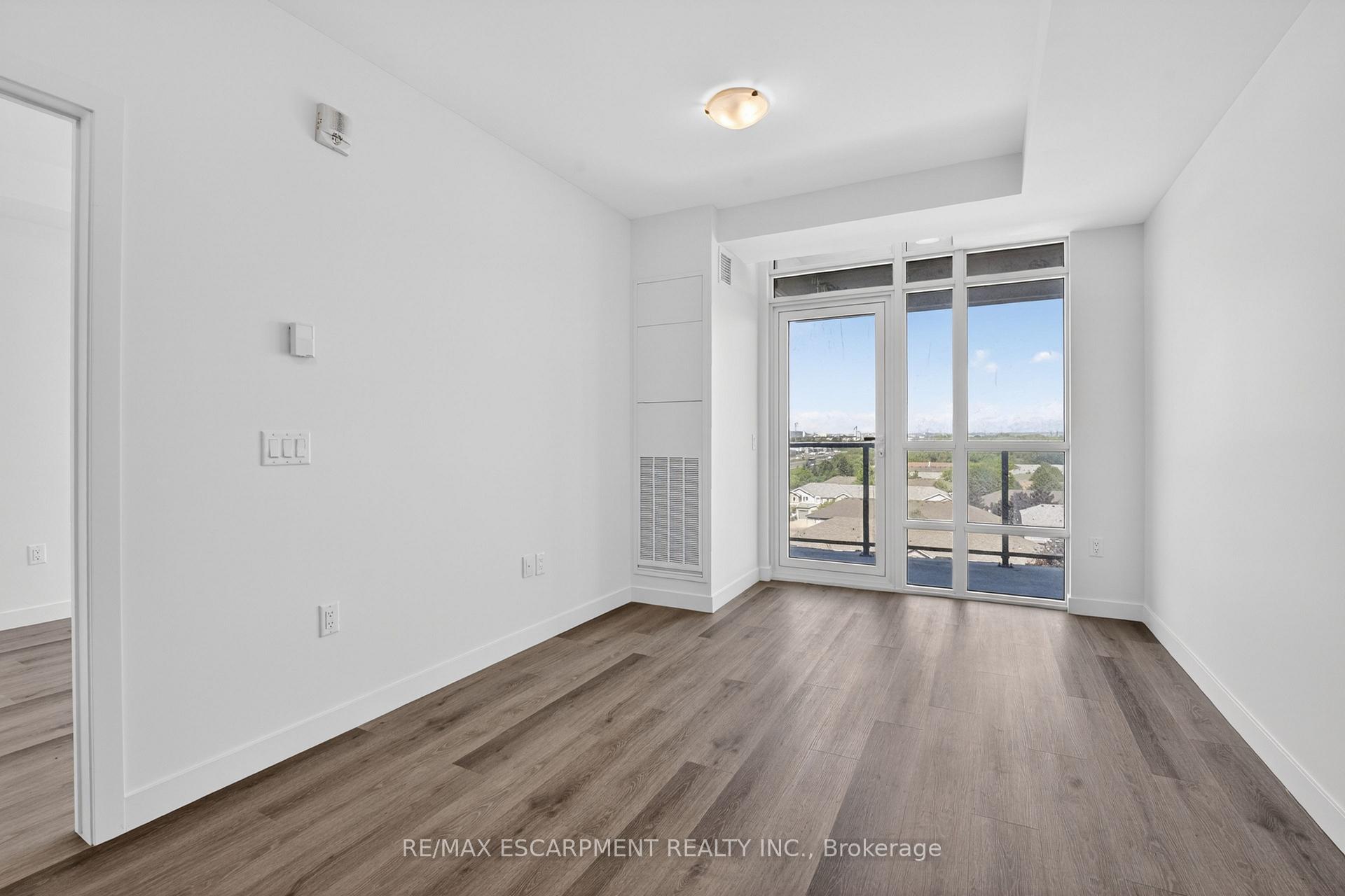 Photo 13 of Unit 703, 461 Green Road, Hamilton, Stoney Creek — HOMEH