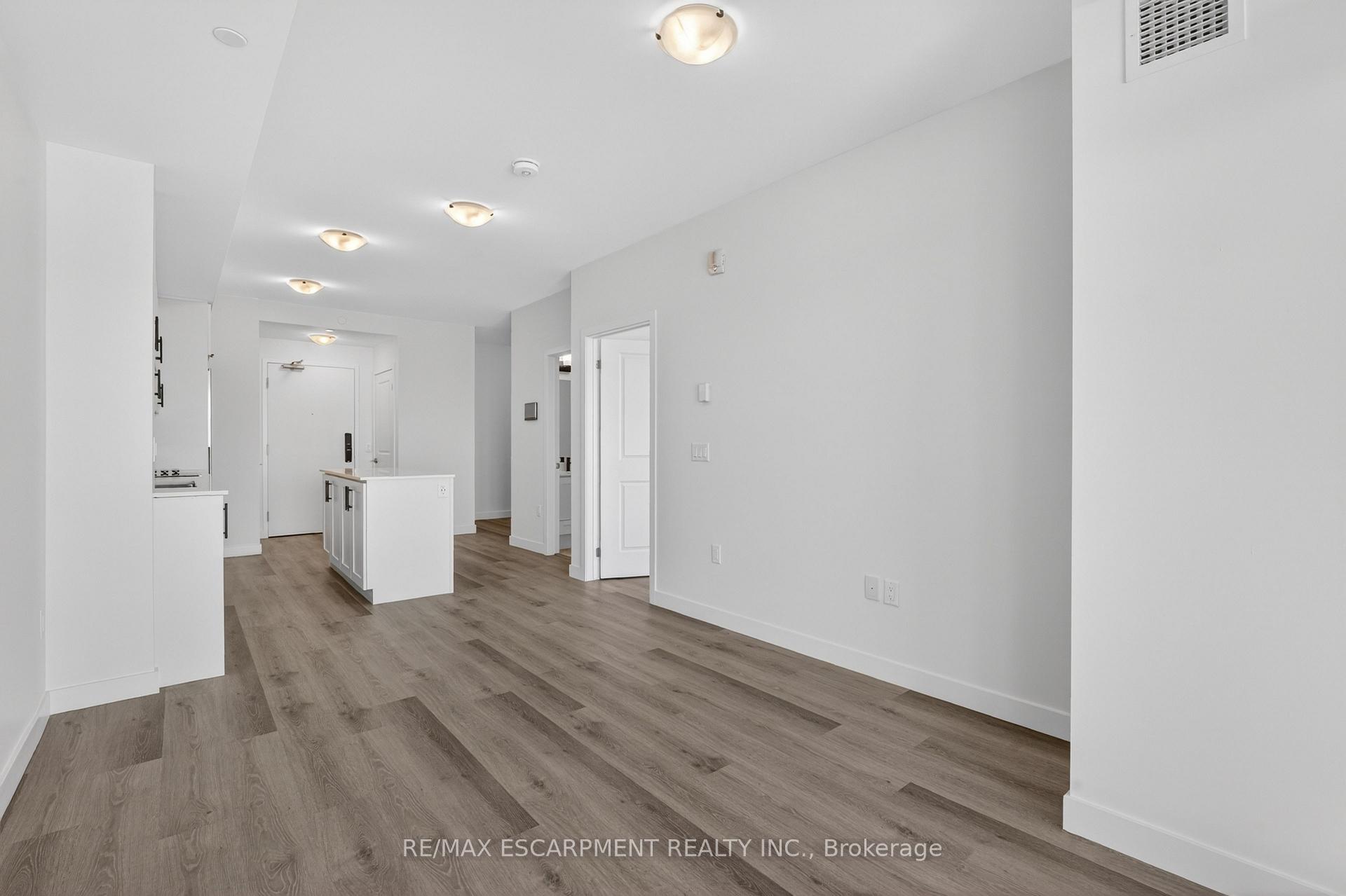 Photo 14 of Unit 703, 461 Green Road, Hamilton, Stoney Creek — HOMEH