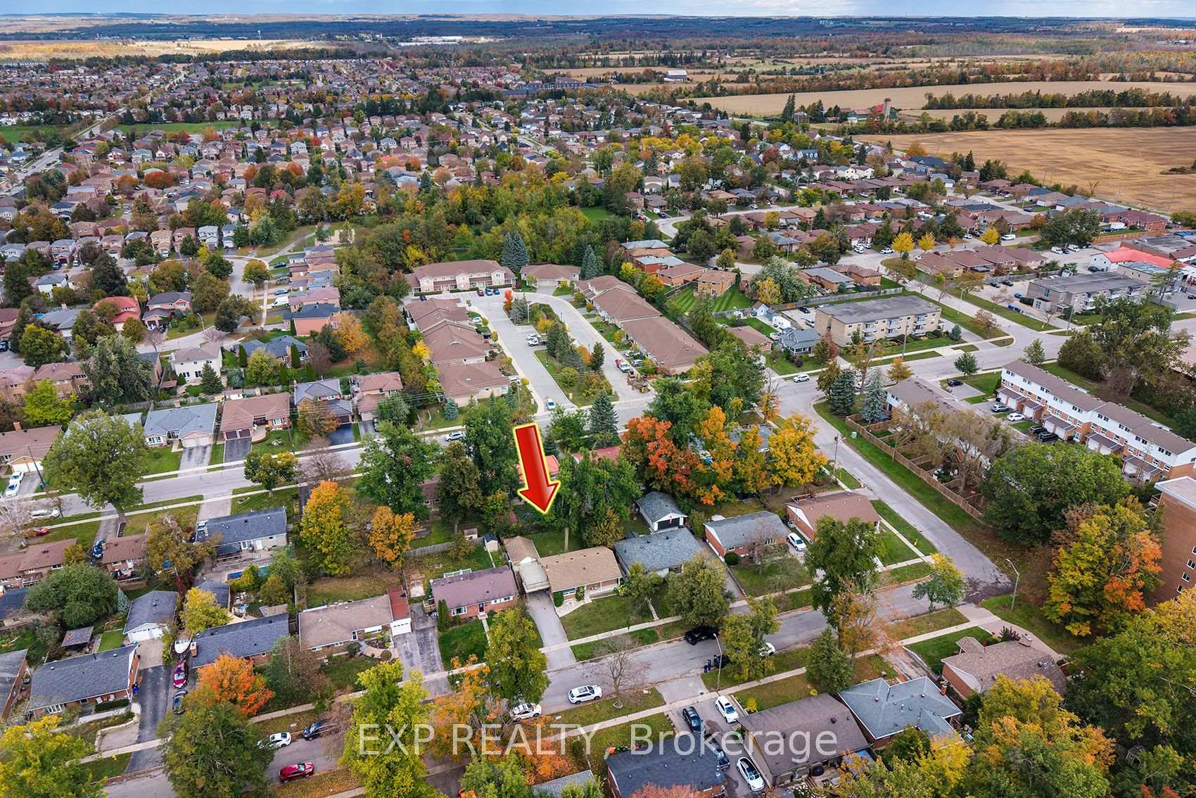 Photo 2 of 28 Alexander Avenue, Barrie, Codrington — HOMEH