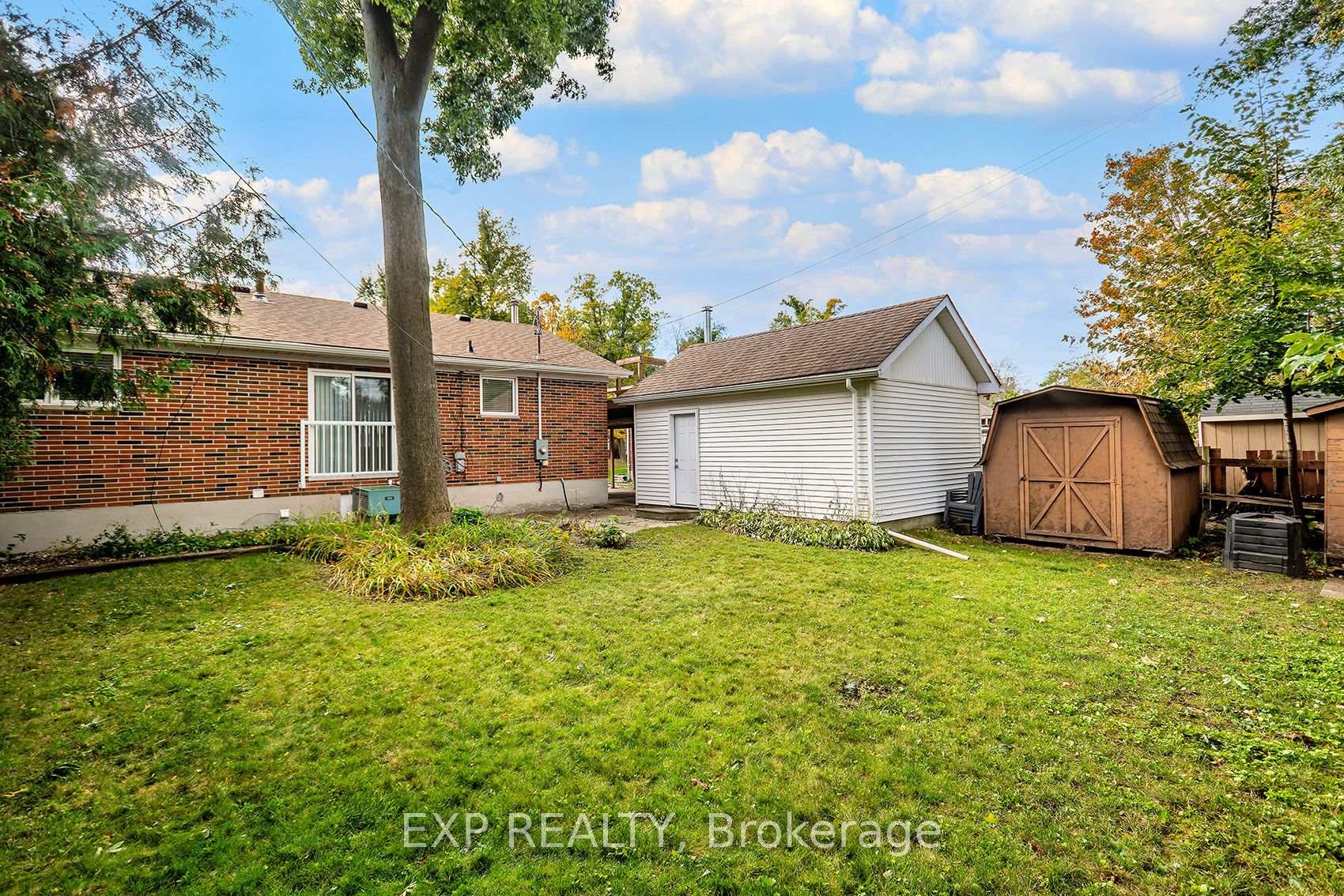 Photo 27 of 28 Alexander Avenue, Barrie, Codrington — HOMEH