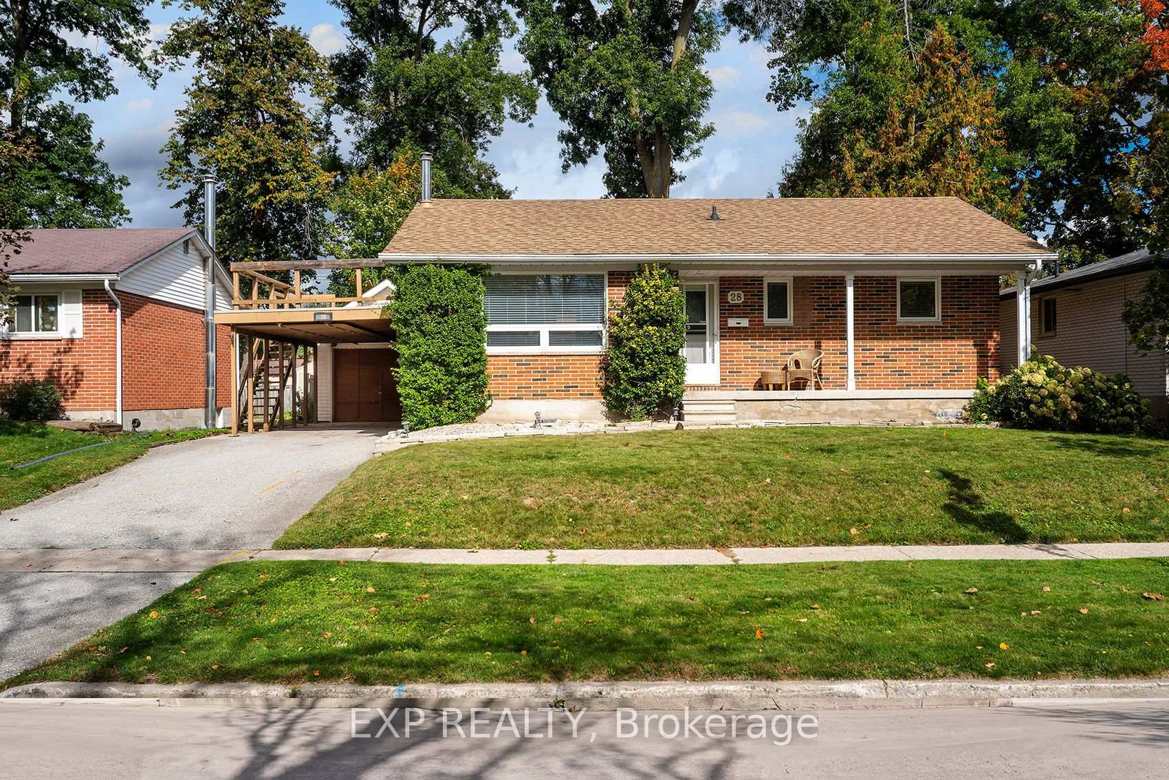 Photo 32 of 28 Alexander Avenue, Barrie, Codrington — HOMEH