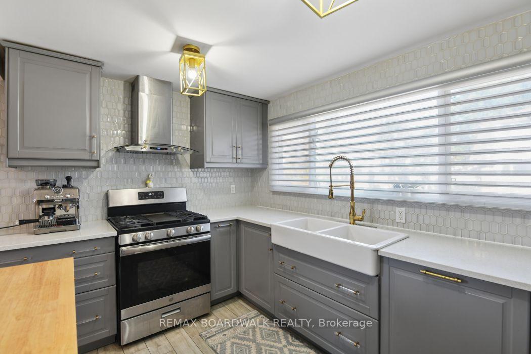Photo 14 of Unit 17, 2296 Orient Park Drive, Ottawa, Blackburn Hamlet (South) — HOMEH