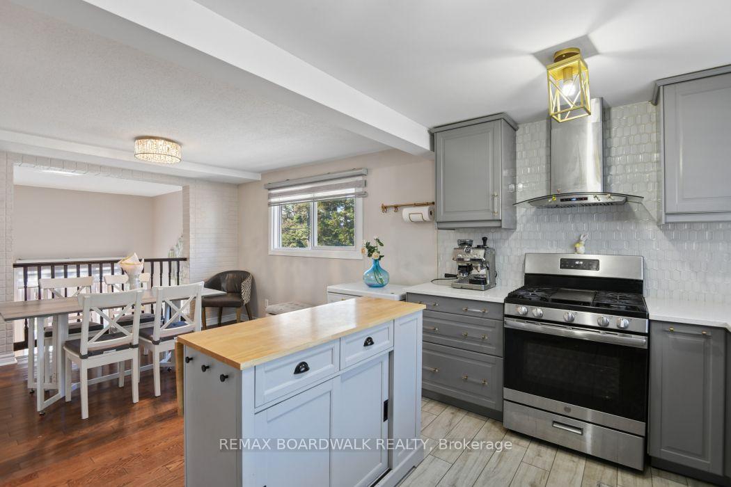 Photo 17 of Unit 17, 2296 Orient Park Drive, Ottawa, Blackburn Hamlet (South) — HOMEH