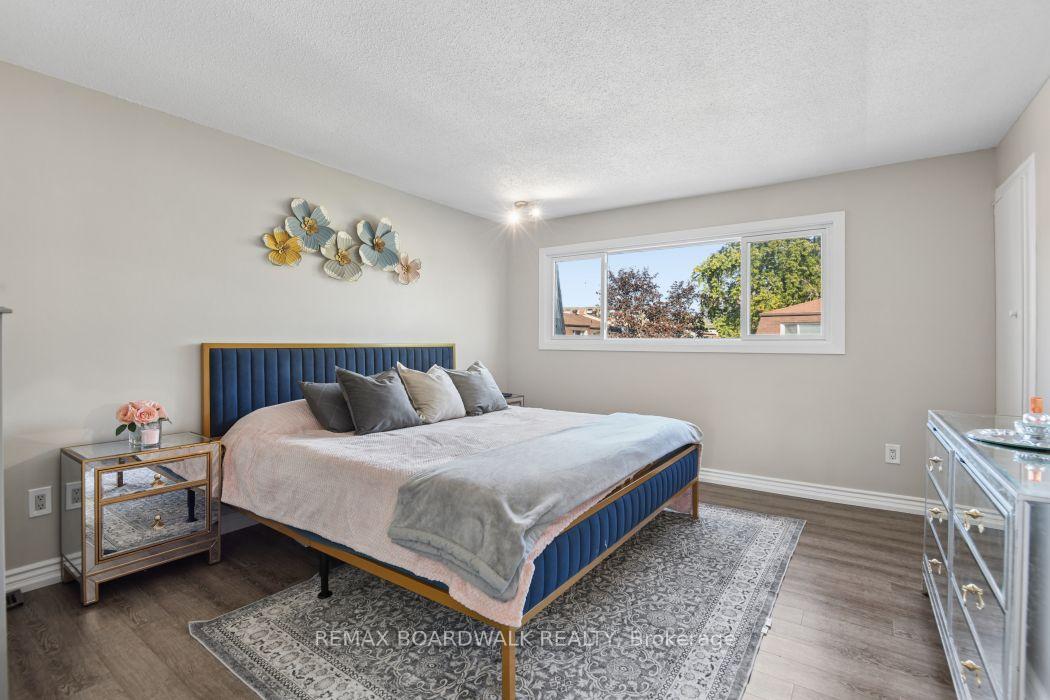Photo 19 of Unit 17, 2296 Orient Park Drive, Ottawa, Blackburn Hamlet (South) — HOMEH