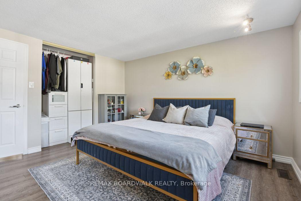 Photo 20 of Unit 17, 2296 Orient Park Drive, Ottawa, Blackburn Hamlet (South) — HOMEH