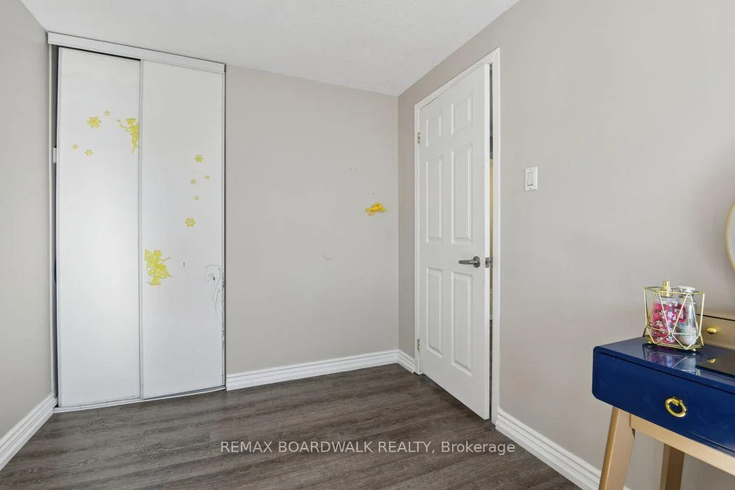 Photo 25 of Unit 17, 2296 Orient Park Drive, Ottawa, Blackburn Hamlet (South) — HOMEH