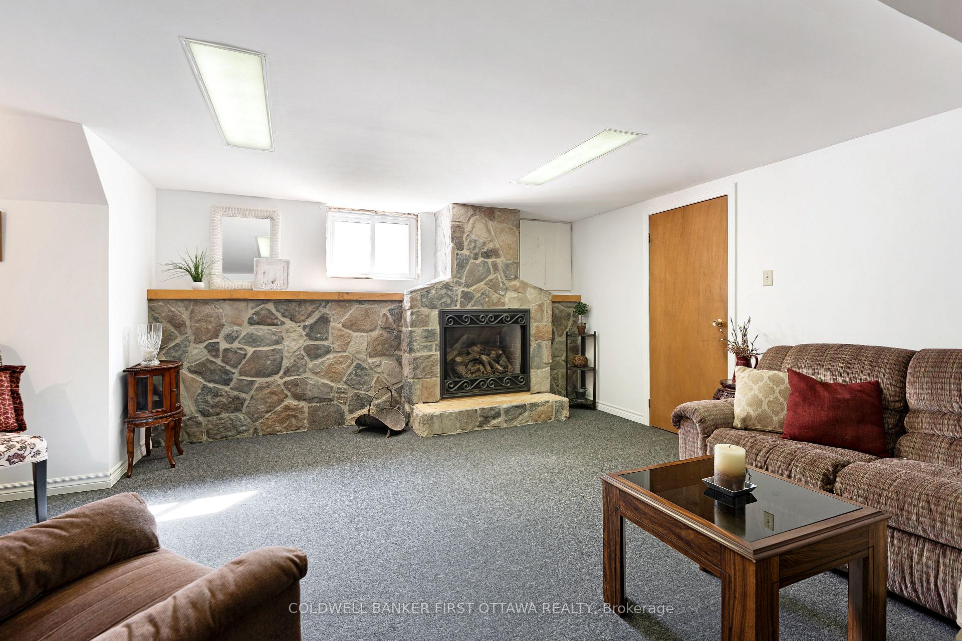 Photo 31 of 6739 43 Highway, Perth, Perth — HOMEH