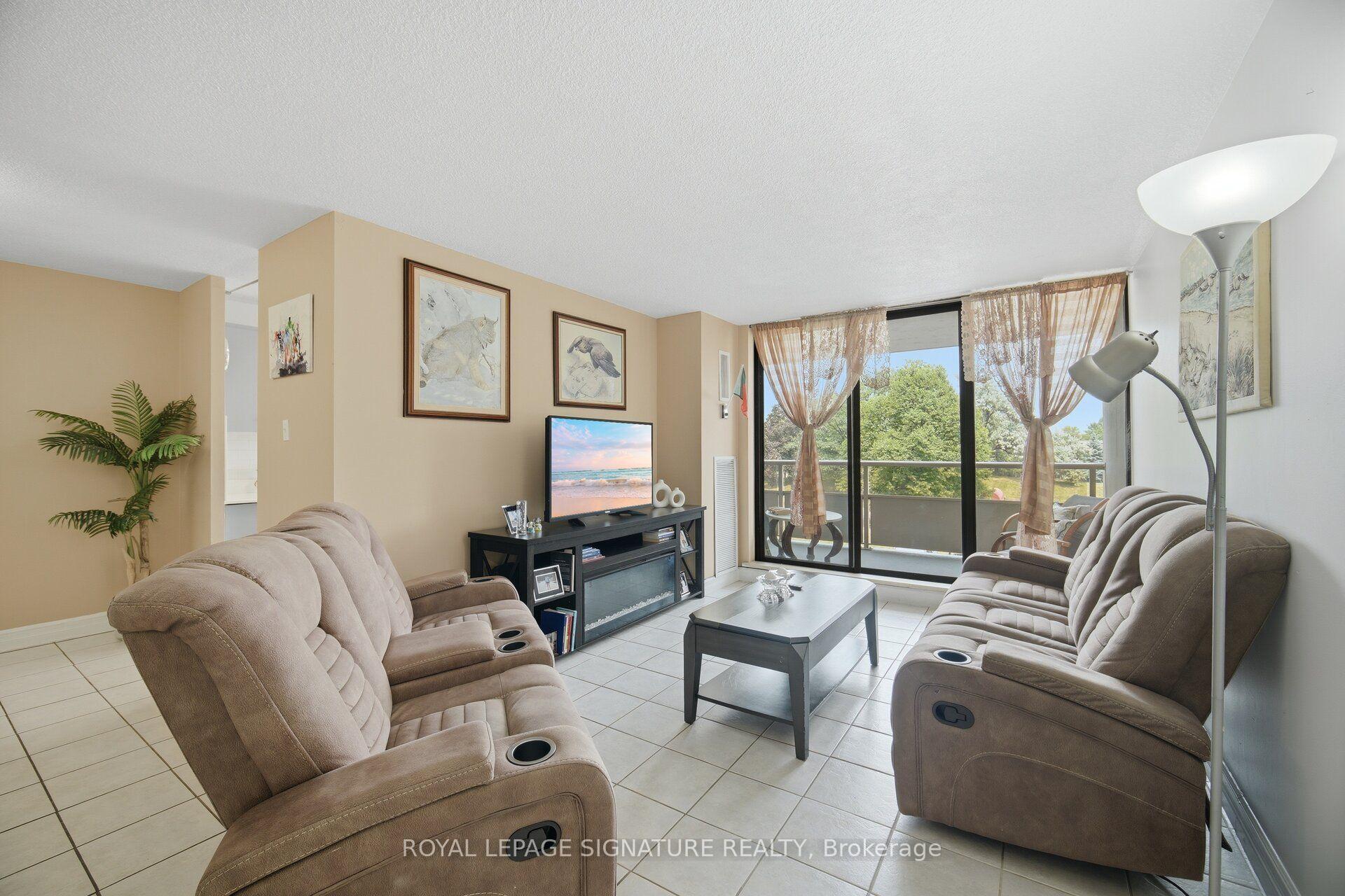 Photo 9 of Unit 303, 4 Kings Cross Road, Brampton, Queen Street Corridor — HOMEH