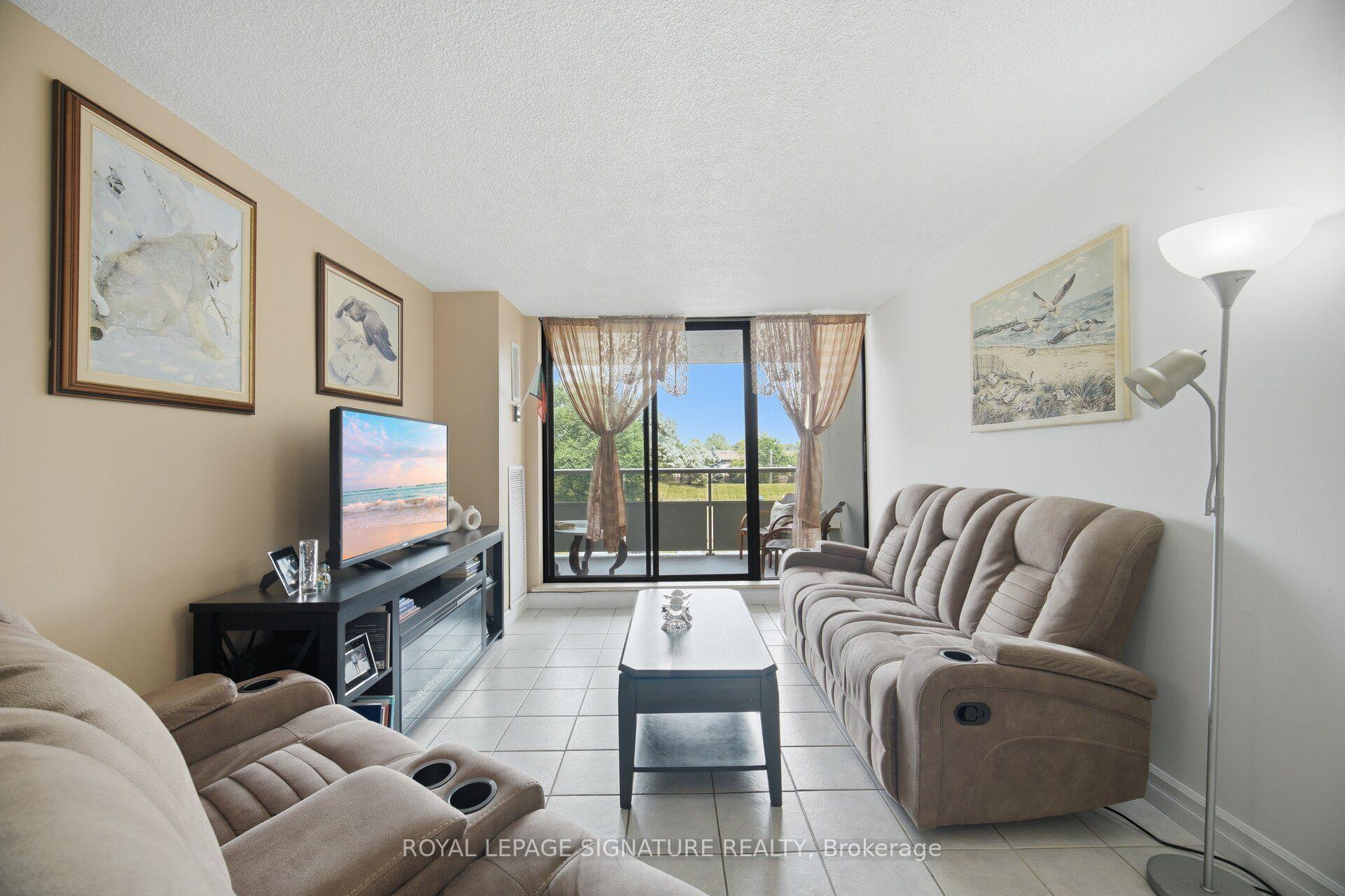 Photo 10 of Unit 303, 4 Kings Cross Road, Brampton, Queen Street Corridor — HOMEH