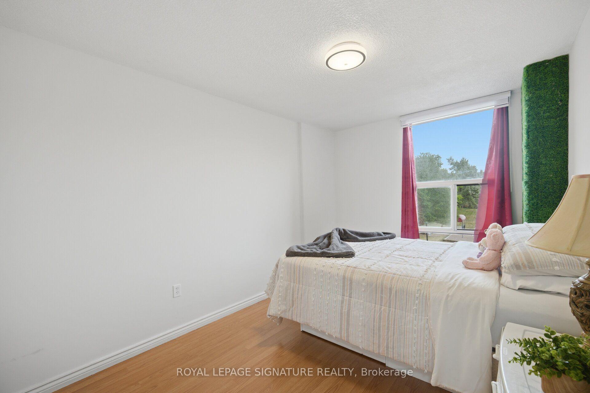 Photo 23 of Unit 303, 4 Kings Cross Road, Brampton, Queen Street Corridor — HOMEH