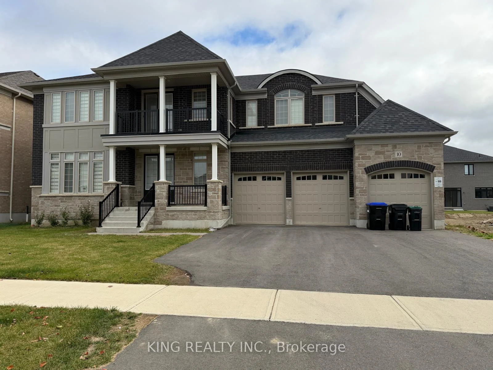 Photo of 10 Alderwood Drive