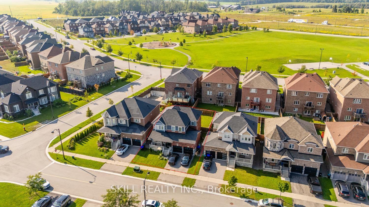 Photo 2 of 1390 Dallman Street, Innisfil, Lefroy — HOMEH