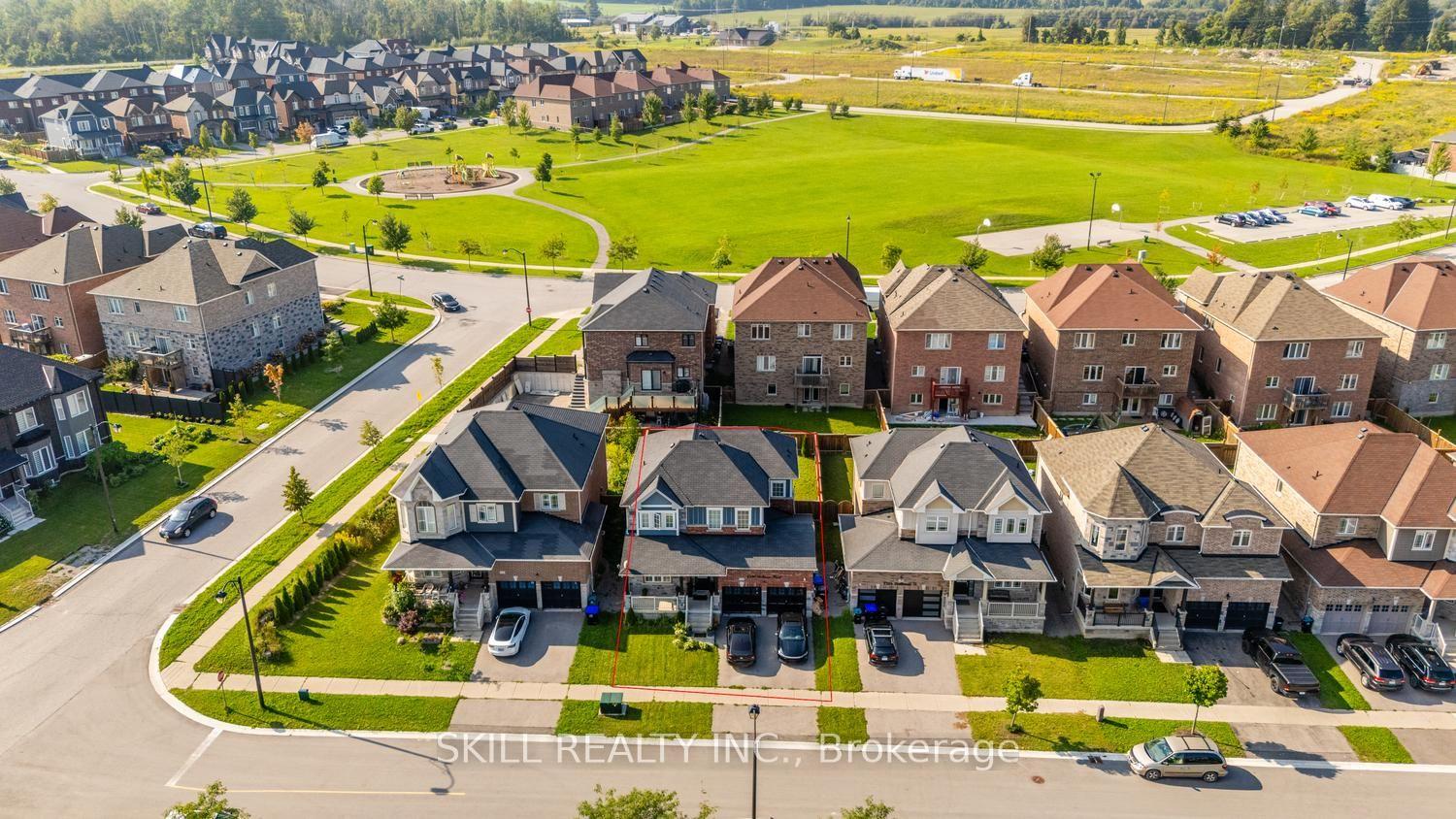 Photo 4 of 1390 Dallman Street, Innisfil, Lefroy — HOMEH