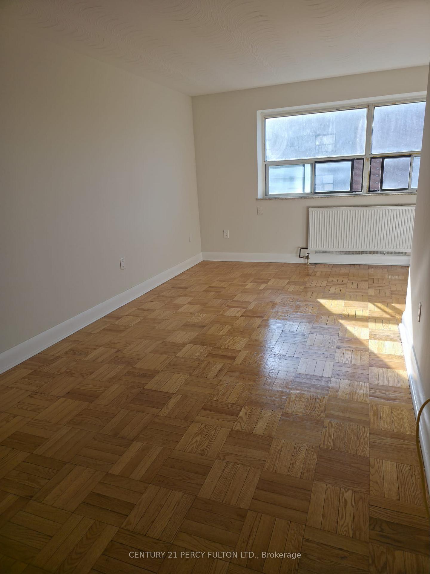 Photo of Unit 412, 1305 Wilson Avenue