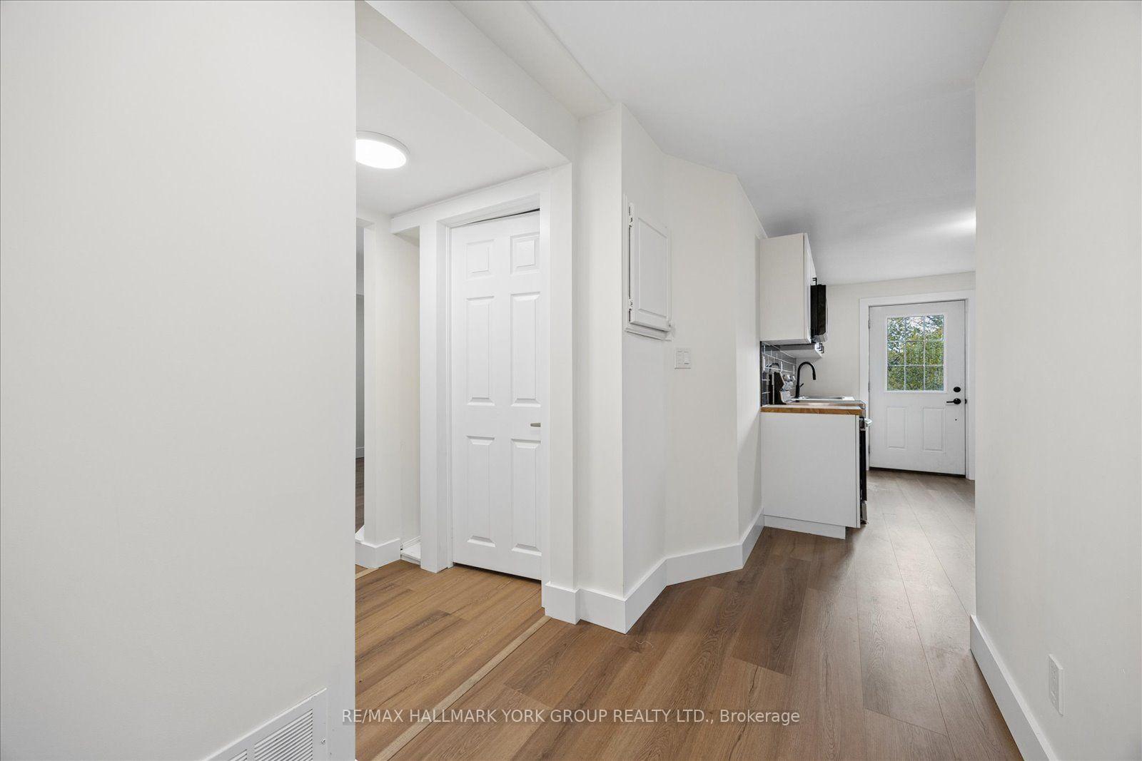 Photo 10 of Unit #4, 118 High Street, Georgina, Sutton & Jackson's Point — HOMEH