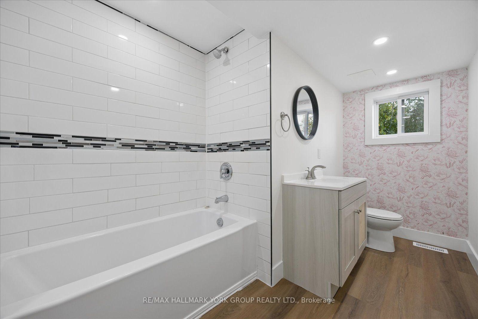 Photo 15 of Unit #4, 118 High Street, Georgina, Sutton & Jackson's Point — HOMEH
