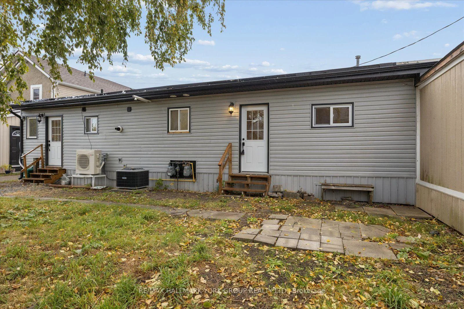 Photo 8 of Unit #4, 118 High Street, Georgina, Sutton & Jackson's Point — HOMEH