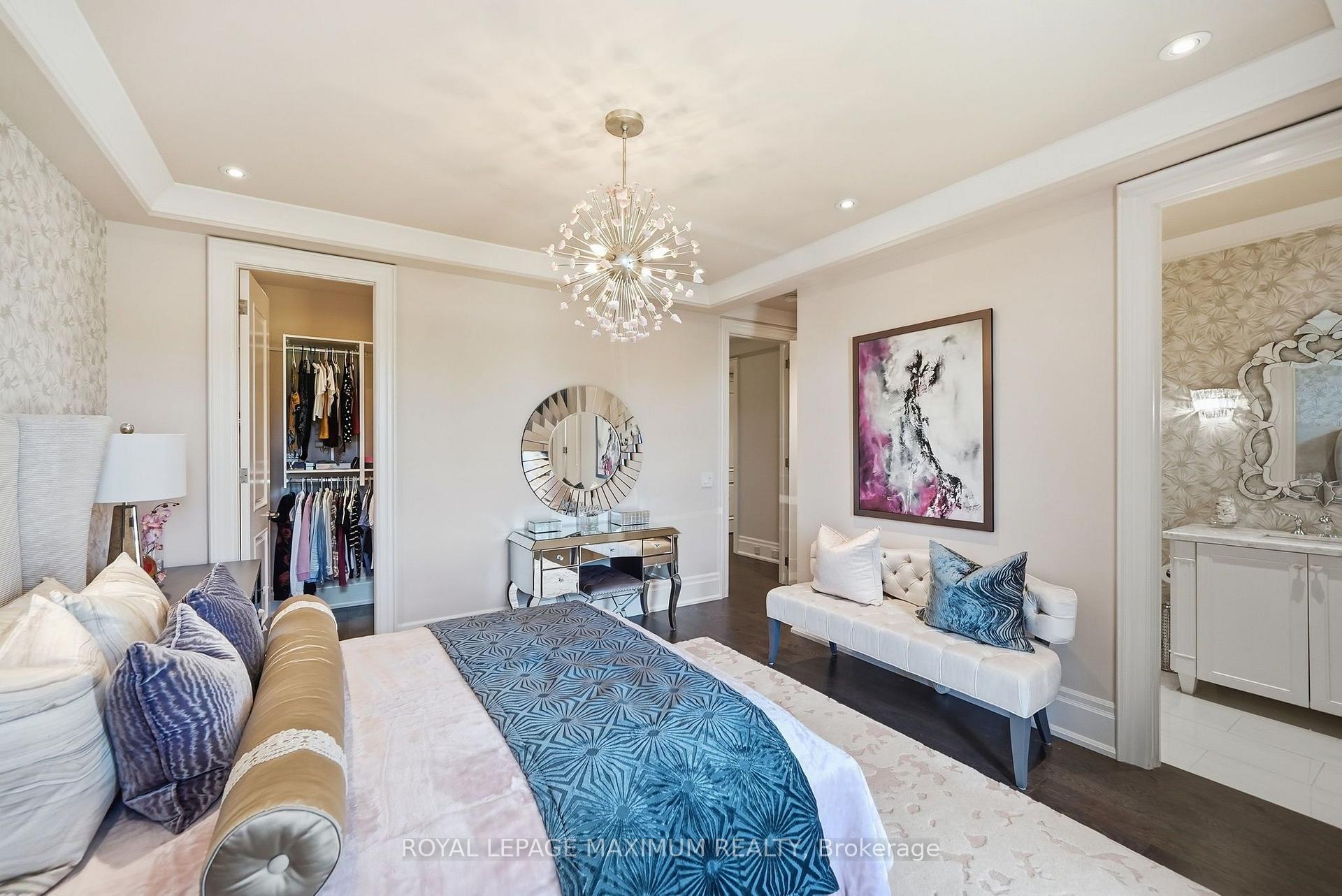 Photo 24 of 124 Annsleywood Court, Vaughan, Kleinburg — HOMEH