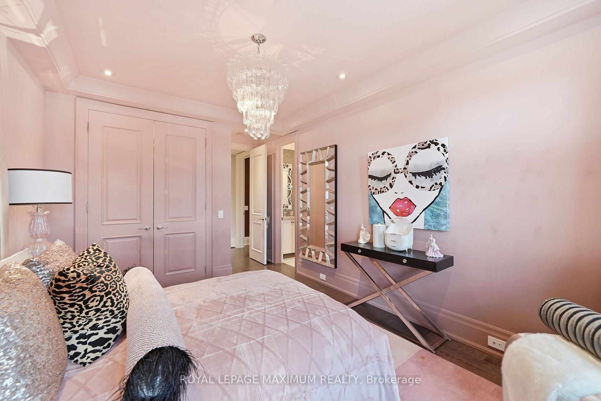 Photo 27 of 124 Annsleywood Court, Vaughan, Kleinburg — HOMEH