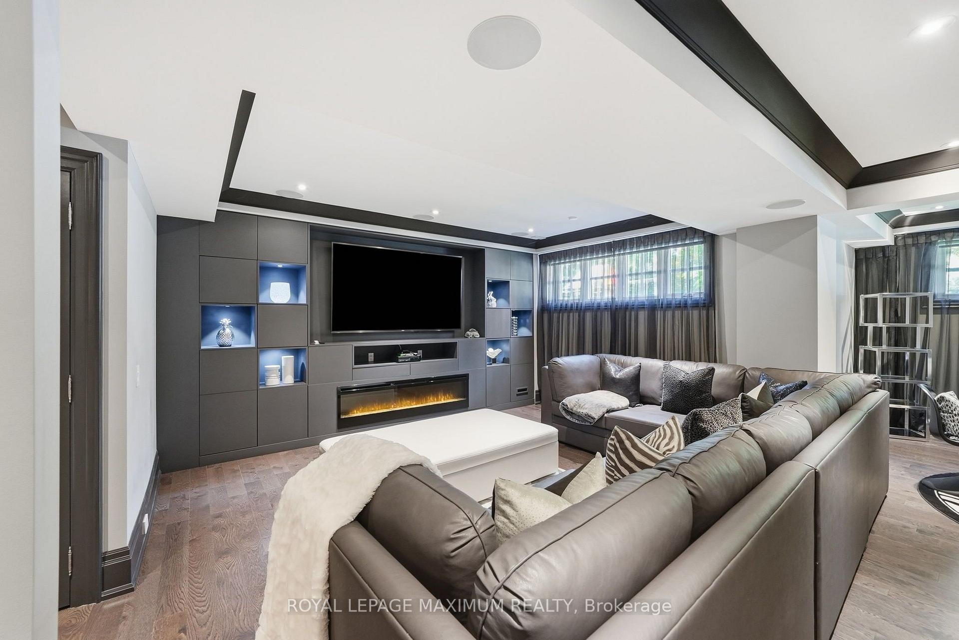 Photo 31 of 124 Annsleywood Court, Vaughan, Kleinburg — HOMEH